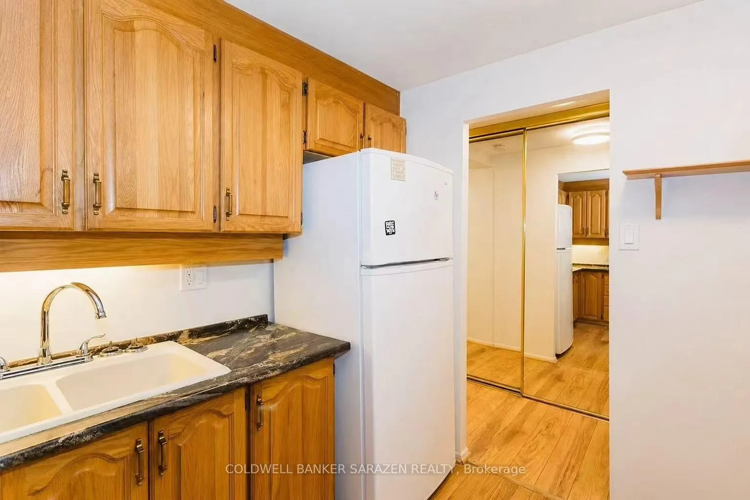 Photo 10 of Unit 811, 1356 Meadowlands Drive E, Ottawa, Borden Farm/Stewart Farm/Carleton Heights/Parkwood Hills — HOMEH
