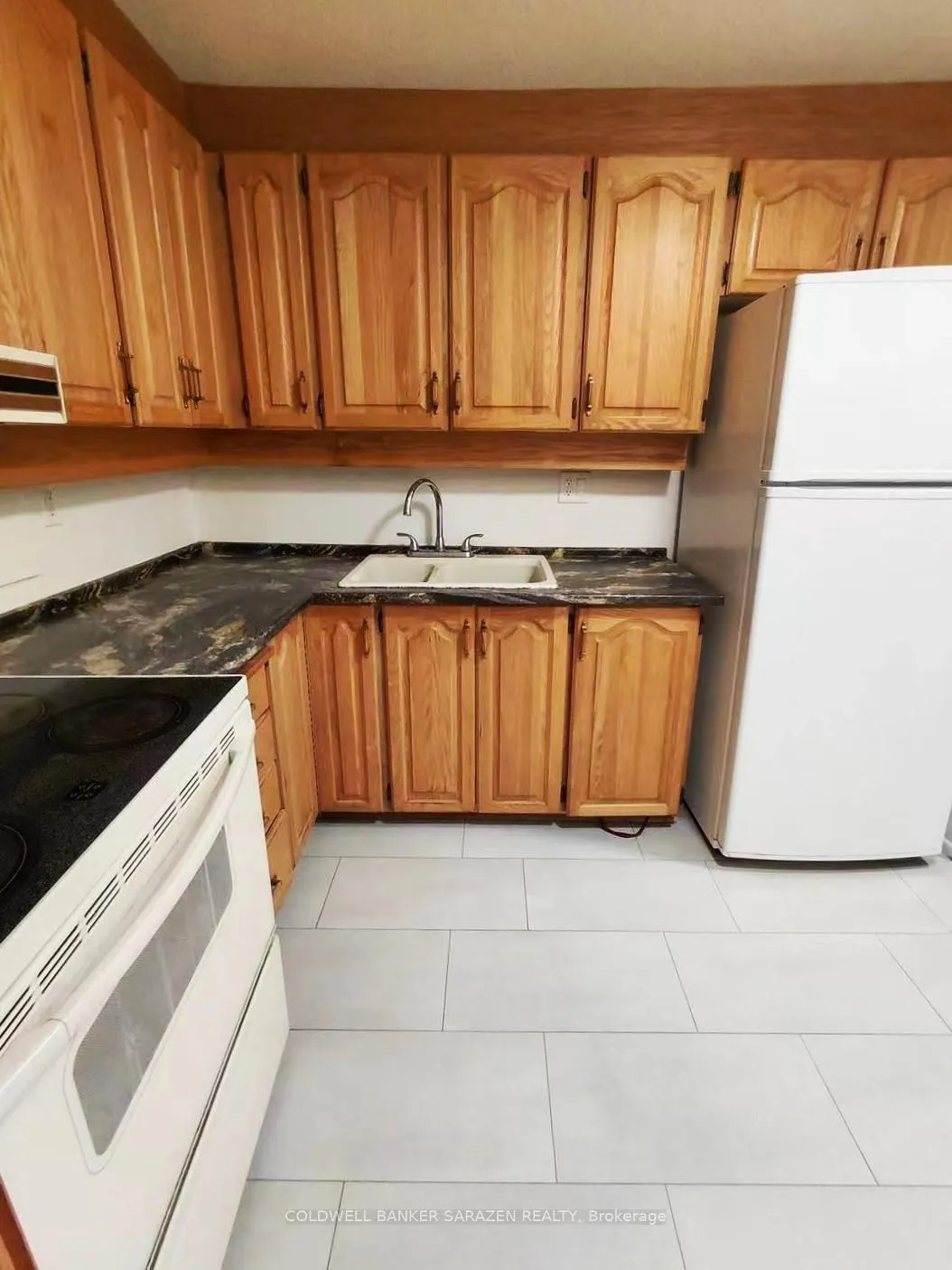 Photo 11 of Unit 811, 1356 Meadowlands Drive E, Ottawa, Borden Farm/Stewart Farm/Carleton Heights/Parkwood Hills — HOMEH