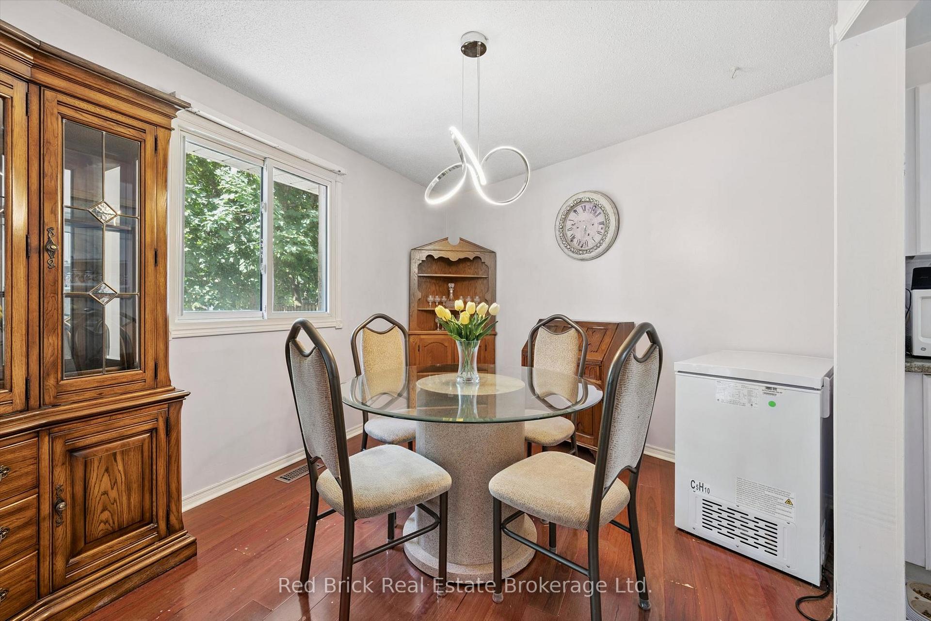 Photo 8 of Unit 36, 90 Ferman Drive, Guelph, Willow West/Sugarbush/West Acres — HOMEH