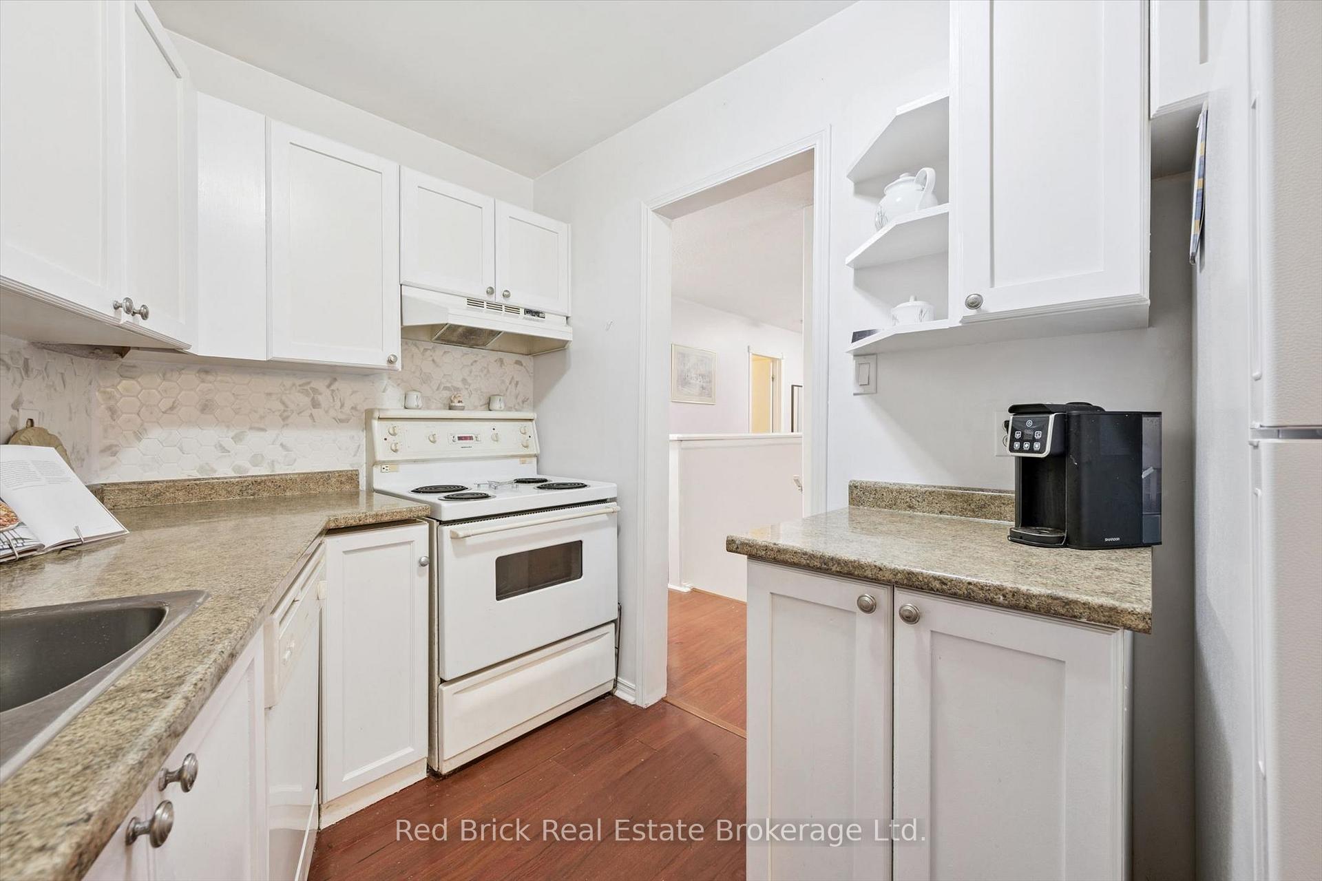Photo 12 of Unit 36, 90 Ferman Drive, Guelph, Willow West/Sugarbush/West Acres — HOMEH