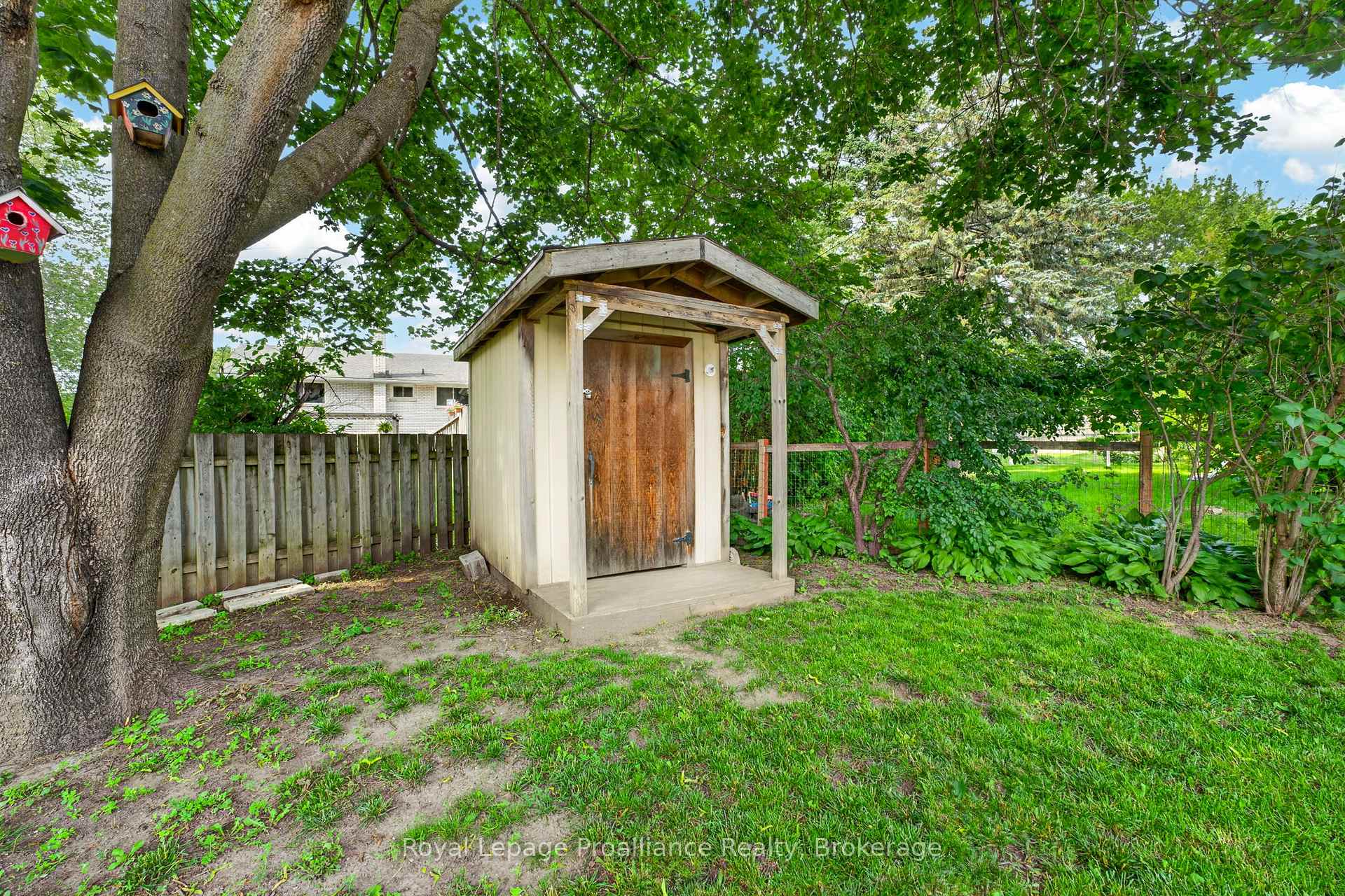 Photo 31 of 12 Stavebank Road, Belleville, Belleville Ward — HOMEH