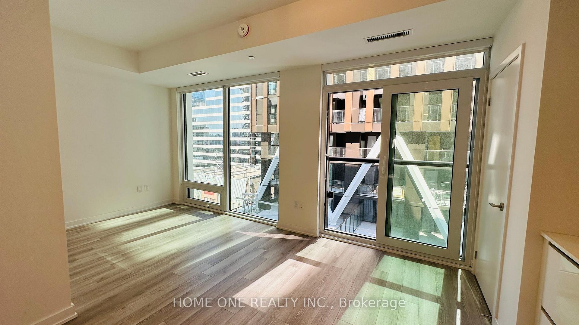 Photo 8 of Unit 1418, 121 St. Patrick Street, Toronto, Kensington-Chinatown — HOMEH