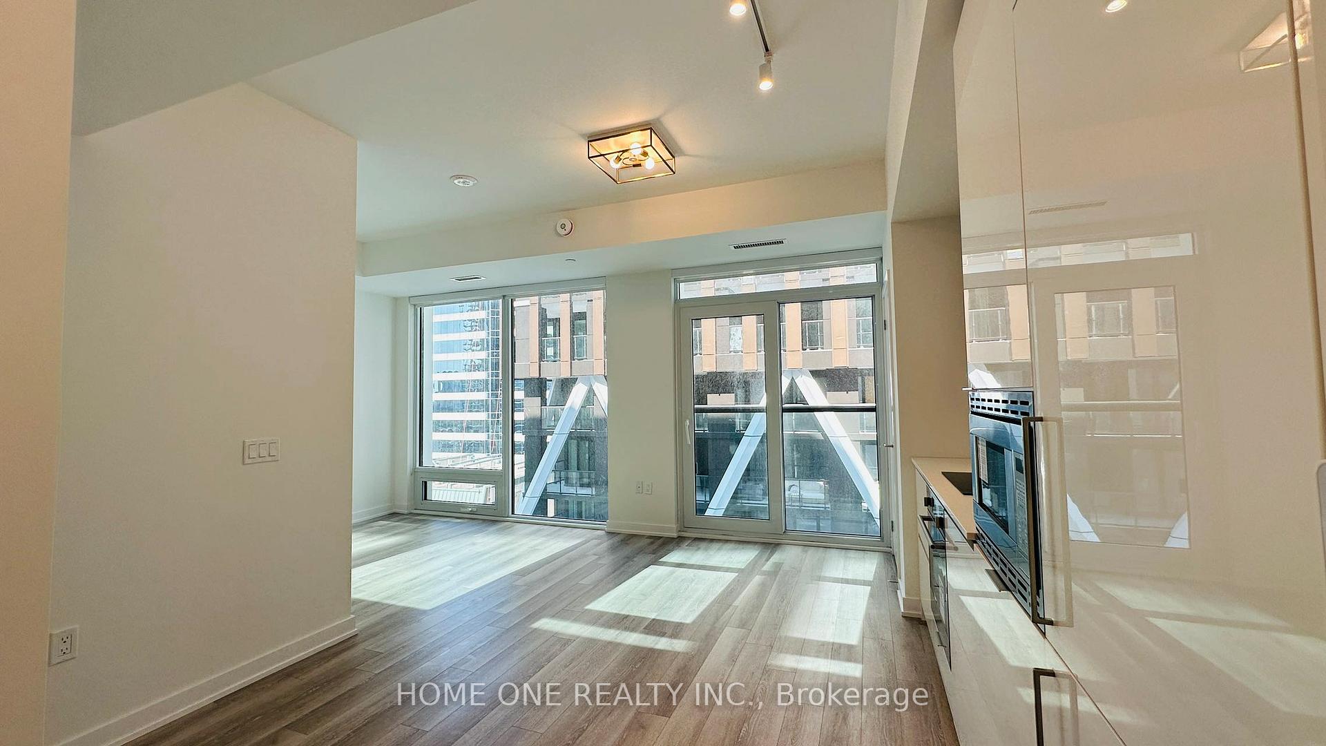 Photo 13 of Unit 1418, 121 St. Patrick Street, Toronto, Kensington-Chinatown — HOMEH