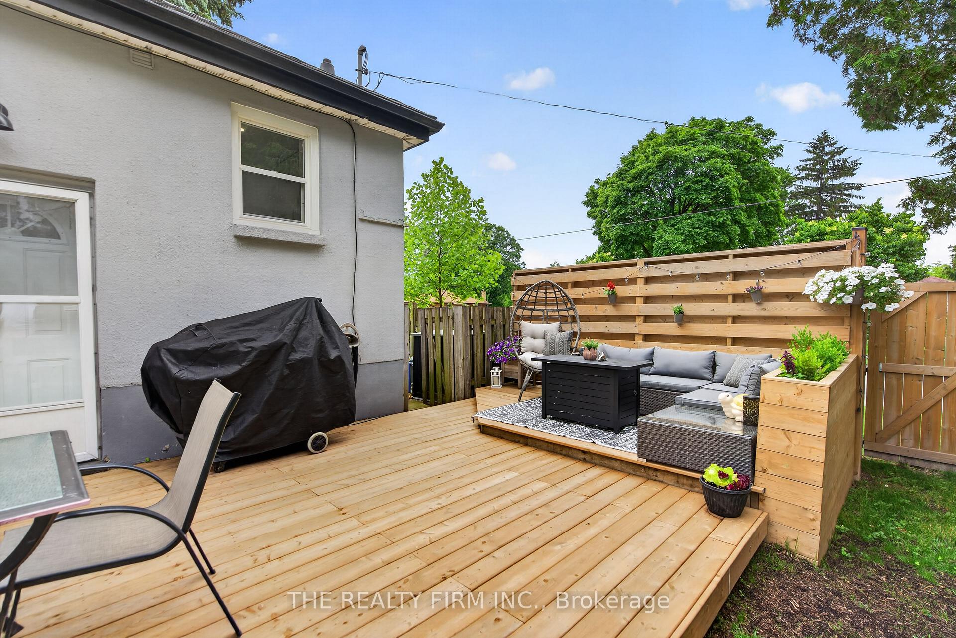 Photo 22 of 452 Merlin Street, London, East H — HOMEH