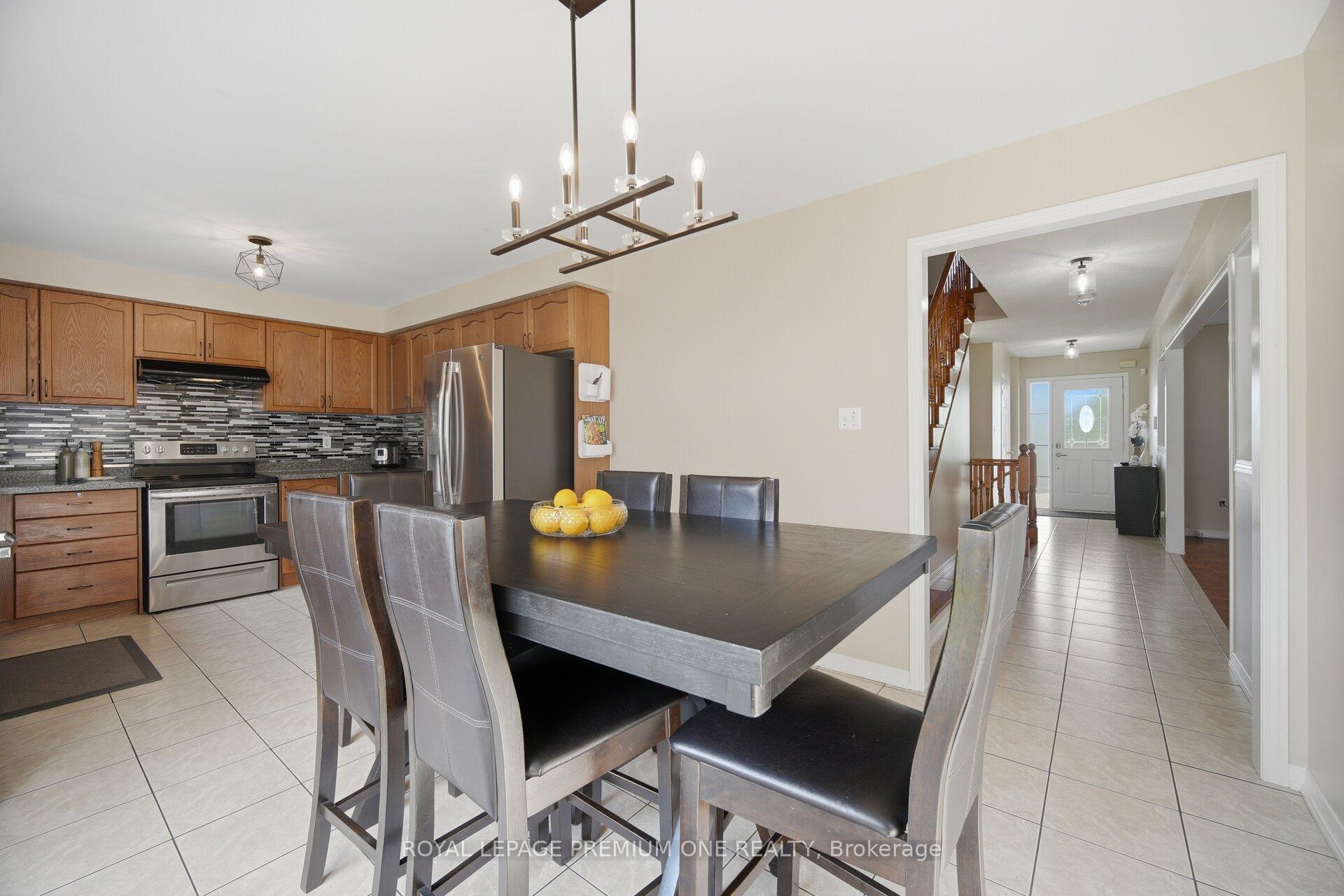 Photo 12 of 64 Amethyst Circle, Brampton, Bram East — HOMEH