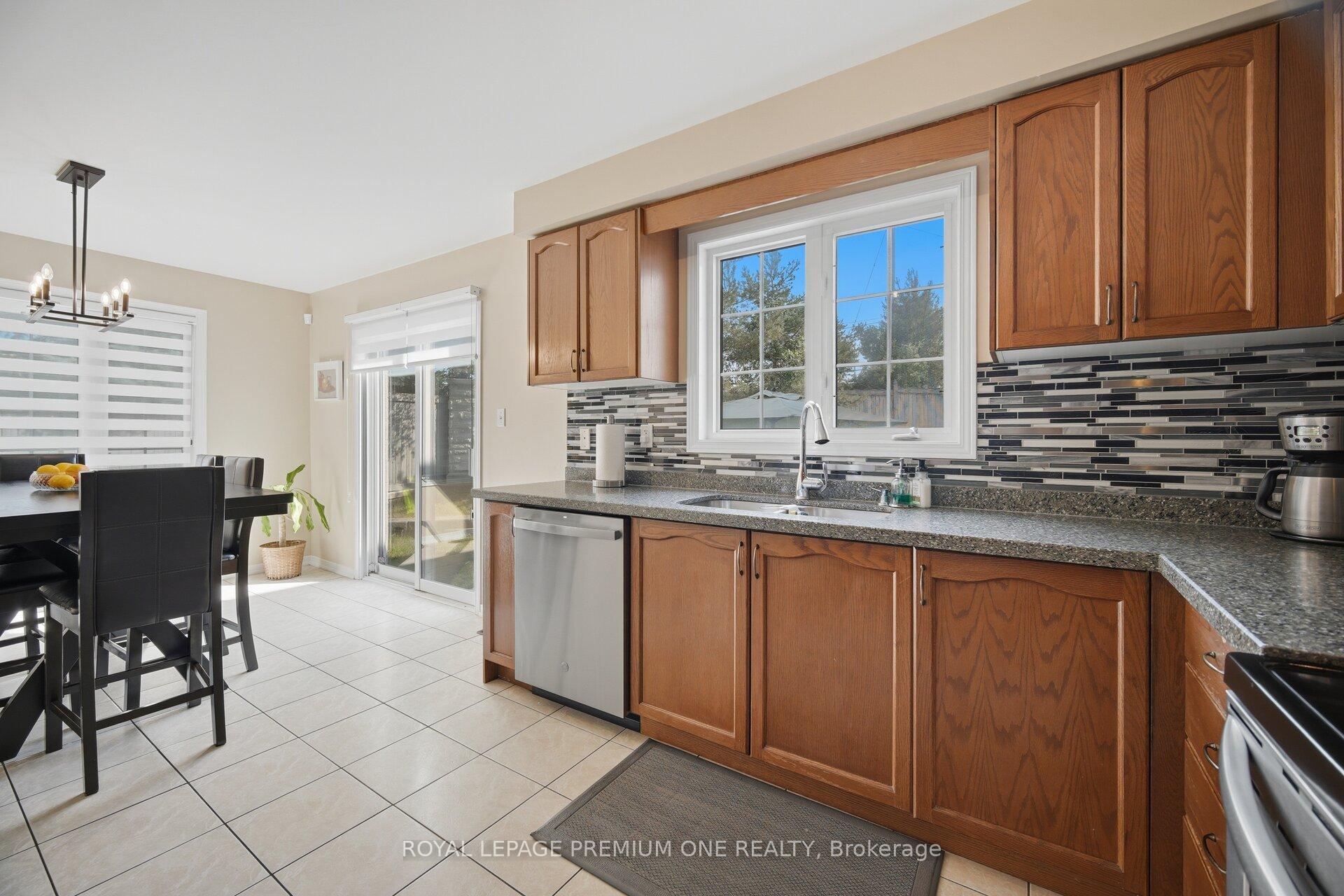 Photo 16 of 64 Amethyst Circle, Brampton, Bram East — HOMEH