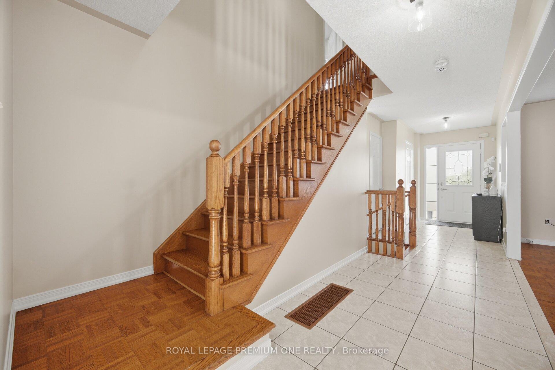 Photo 18 of 64 Amethyst Circle, Brampton, Bram East — HOMEH