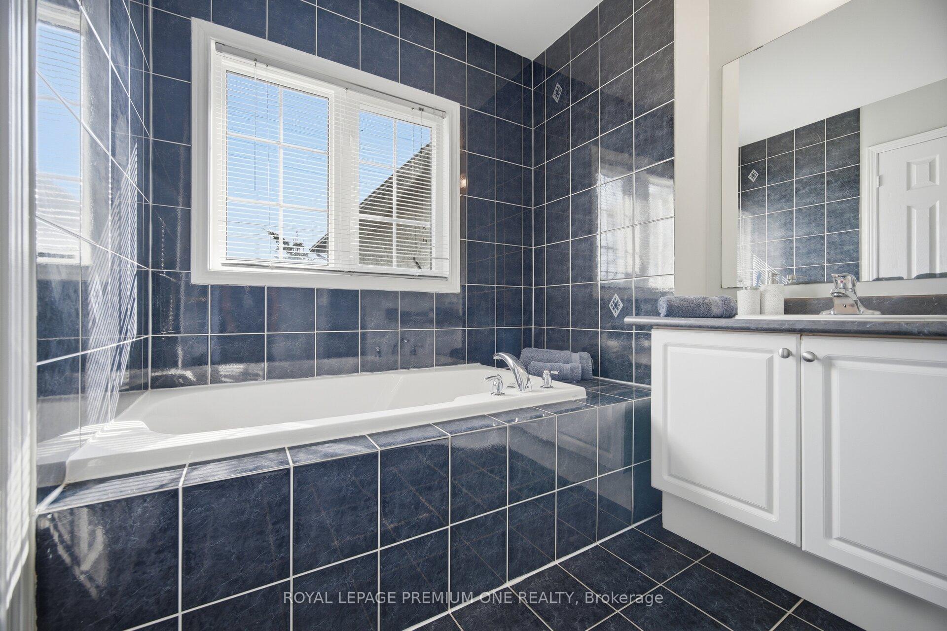 Photo 24 of 64 Amethyst Circle, Brampton, Bram East — HOMEH