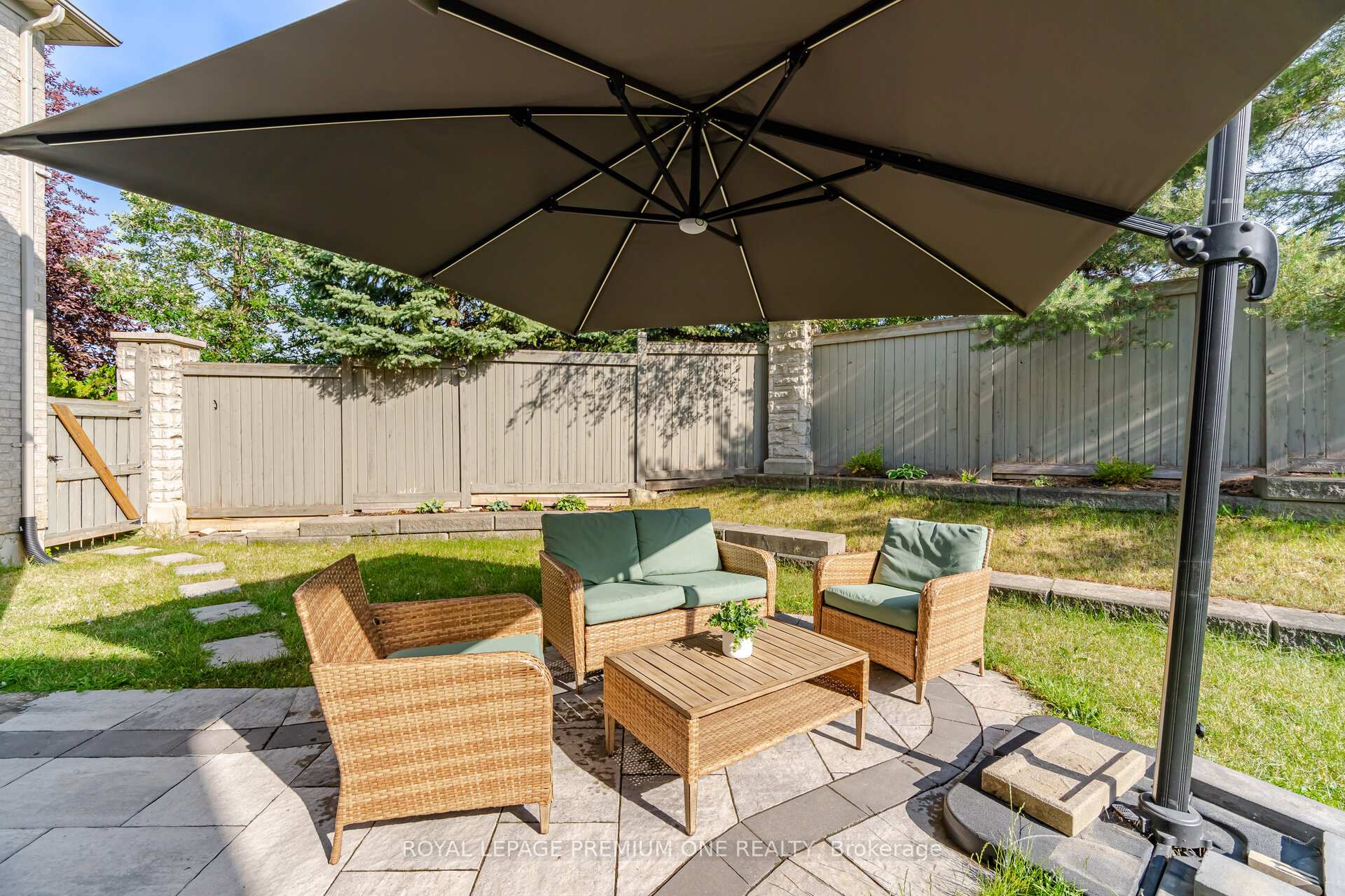 Photo 46 of 64 Amethyst Circle, Brampton, Bram East — HOMEH