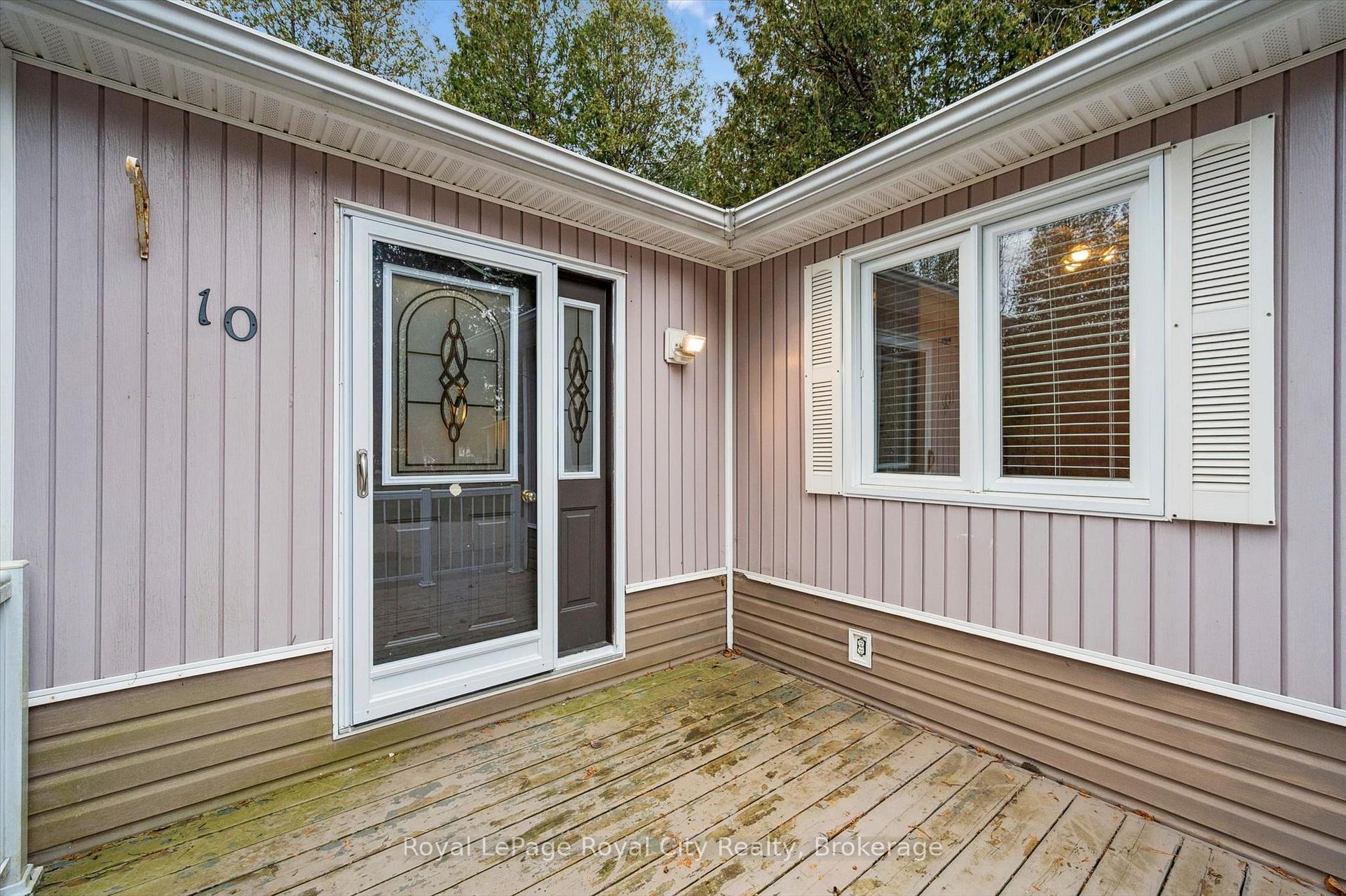 Photo 6 of 10 Spruce Avenue, Puslinch, Rural Puslinch East — HOMEH