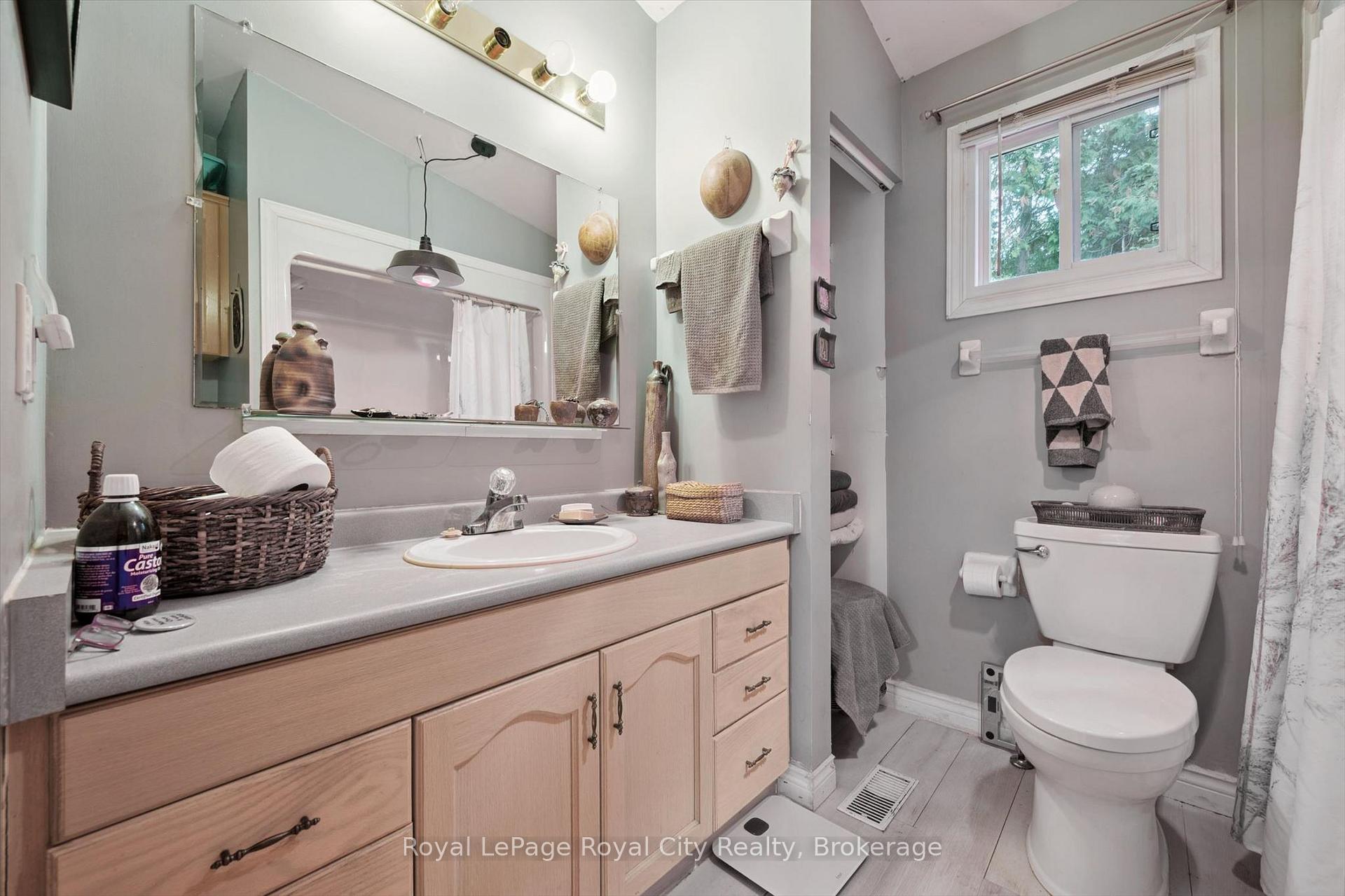Photo 20 of 10 Spruce Avenue, Puslinch, Rural Puslinch East — HOMEH