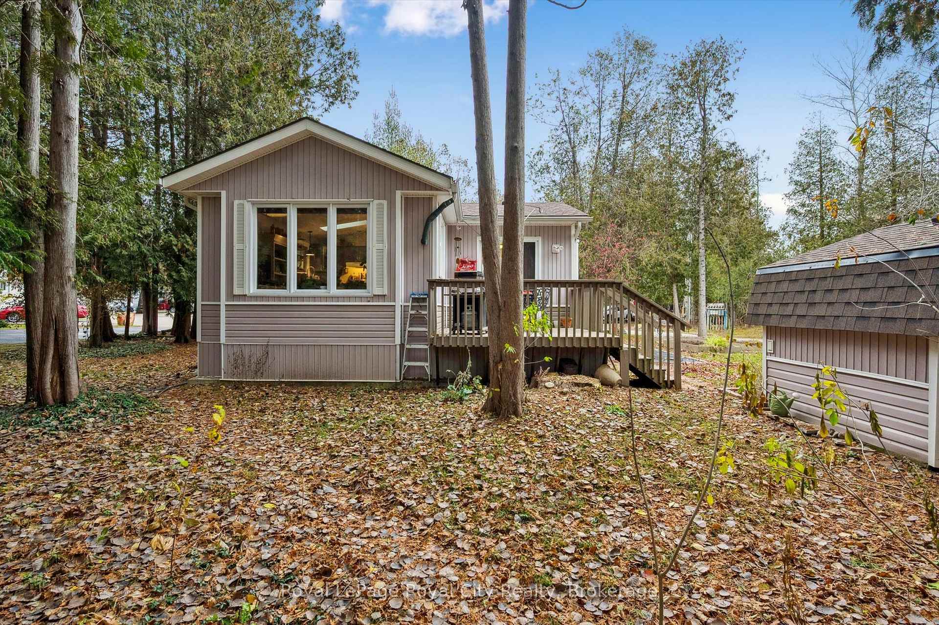 Photo 25 of 10 Spruce Avenue, Puslinch, Rural Puslinch East — HOMEH