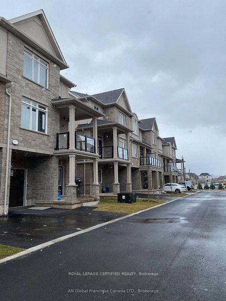 Photo 10 of Unit 19, 40 Zinfandel Drive, Hamilton, Fruitland — HOMEH