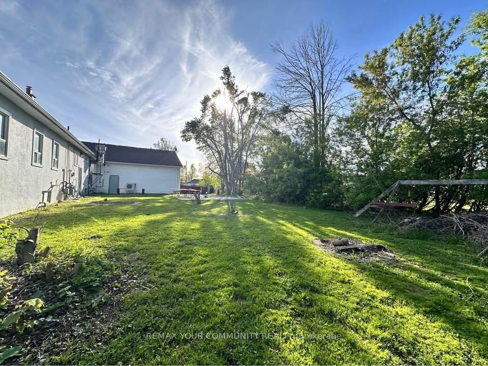 Photo 8 of Unit A, 28664 Highway 48, Georgina, Pefferlaw — HOMEH