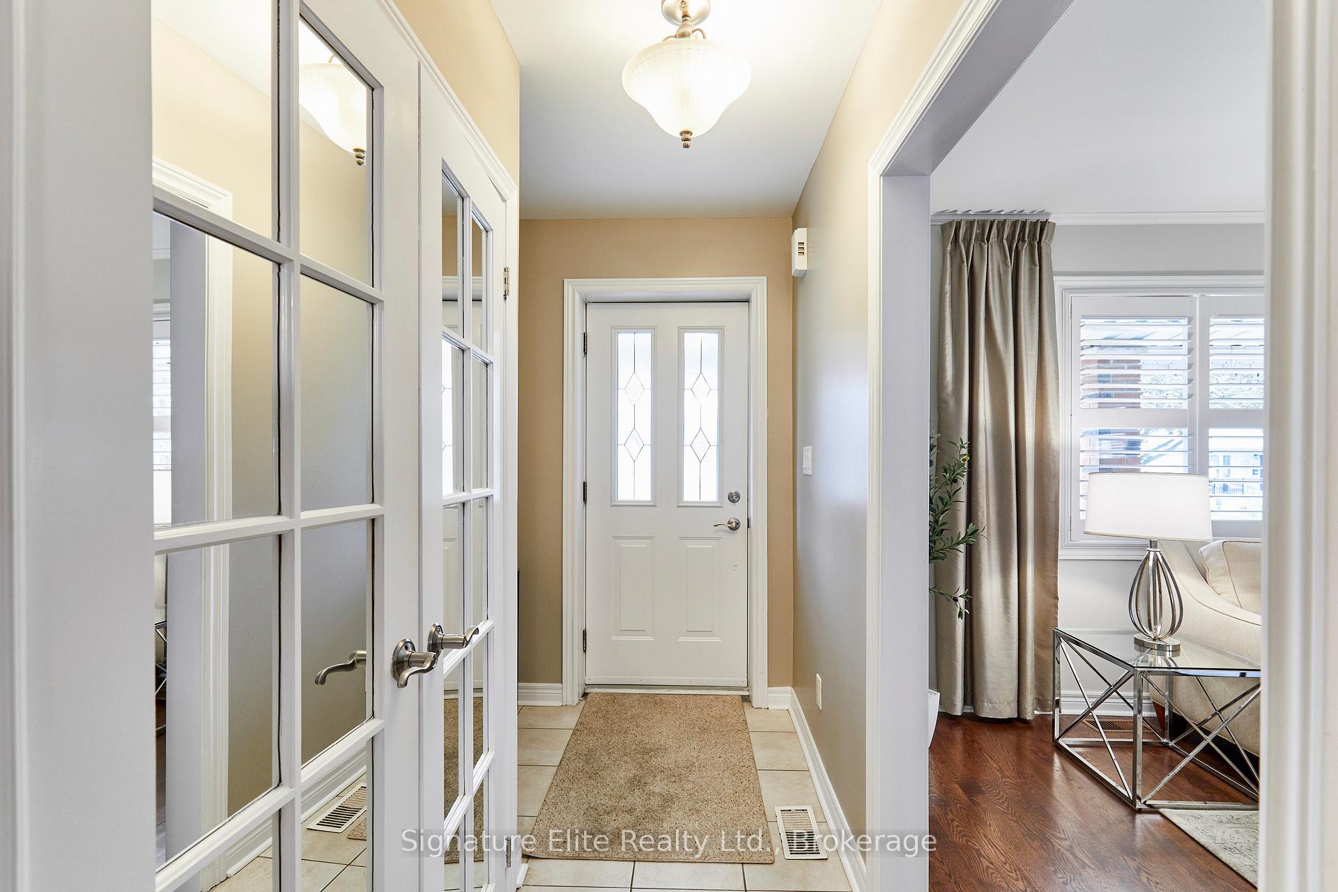 Photo 4 of 10 Bardwell Crescent, Scarborough, Wexford-Maryvale — HOMEH