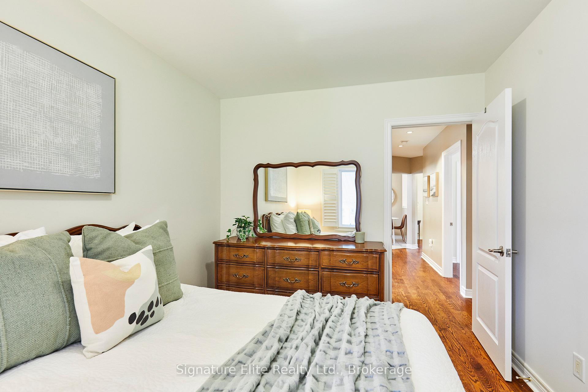 Photo 23 of 10 Bardwell Crescent, Scarborough, Wexford-Maryvale — HOMEH