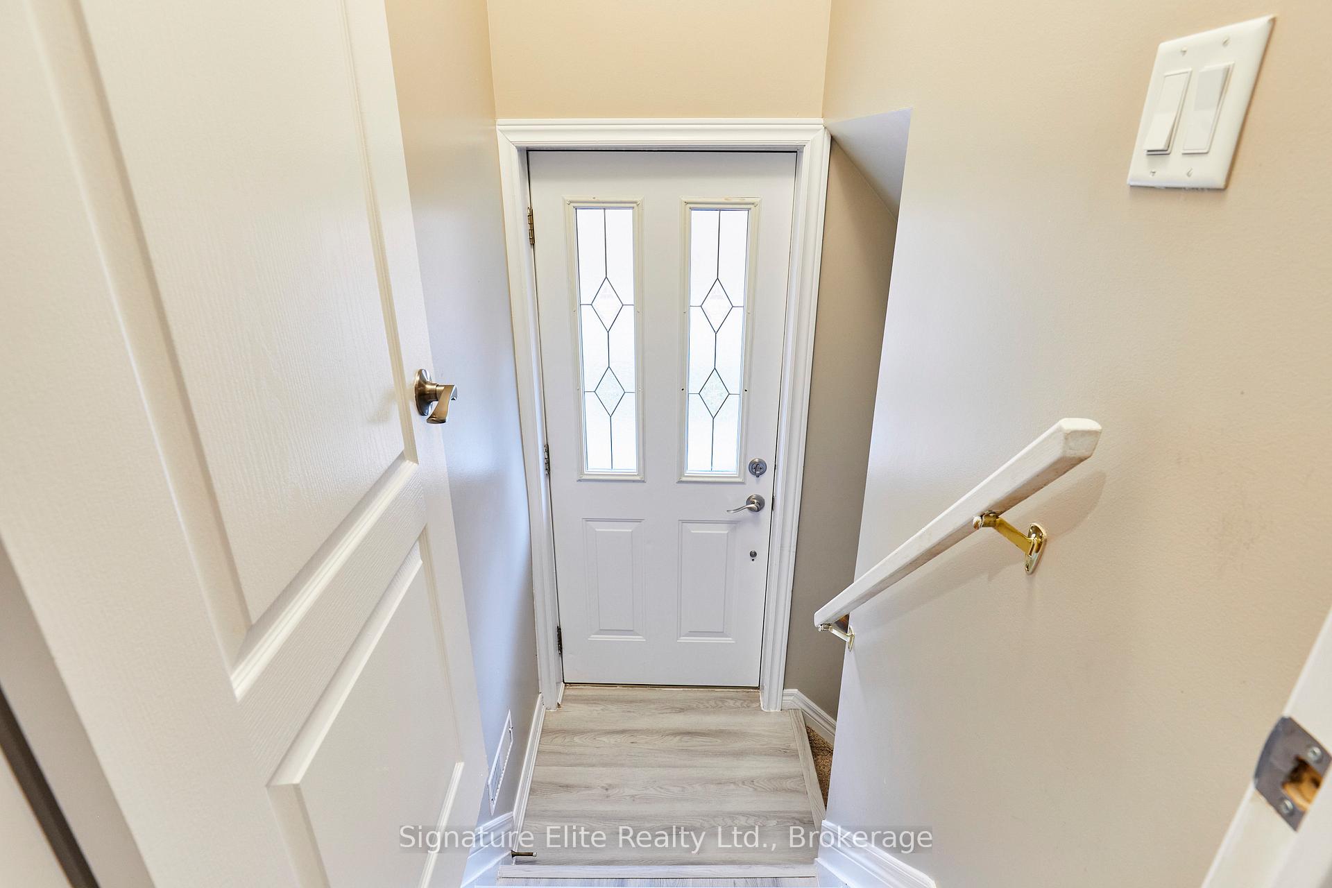 Photo 29 of 10 Bardwell Crescent, Scarborough, Wexford-Maryvale — HOMEH
