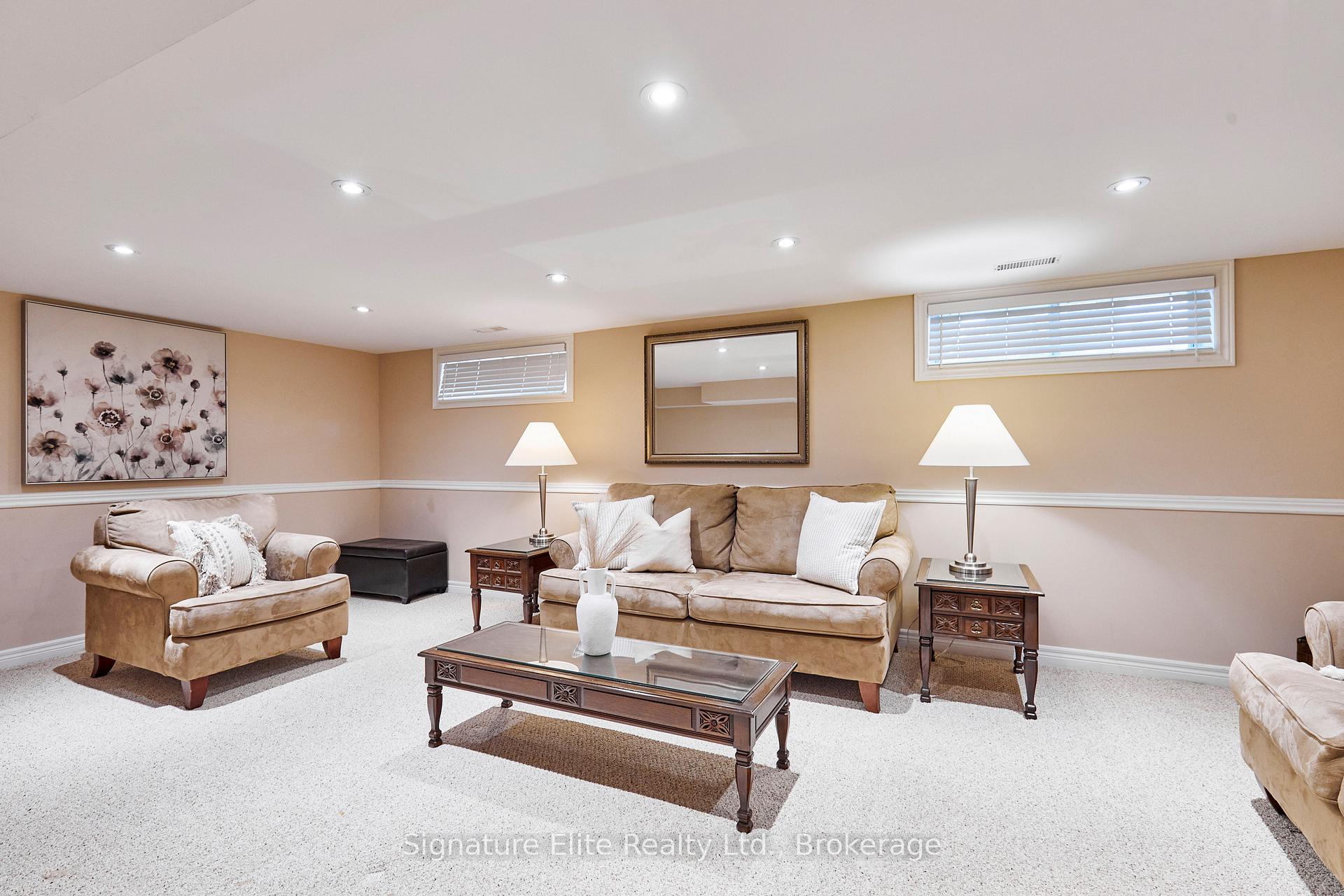 Photo 37 of 10 Bardwell Crescent, Scarborough, Wexford-Maryvale — HOMEH