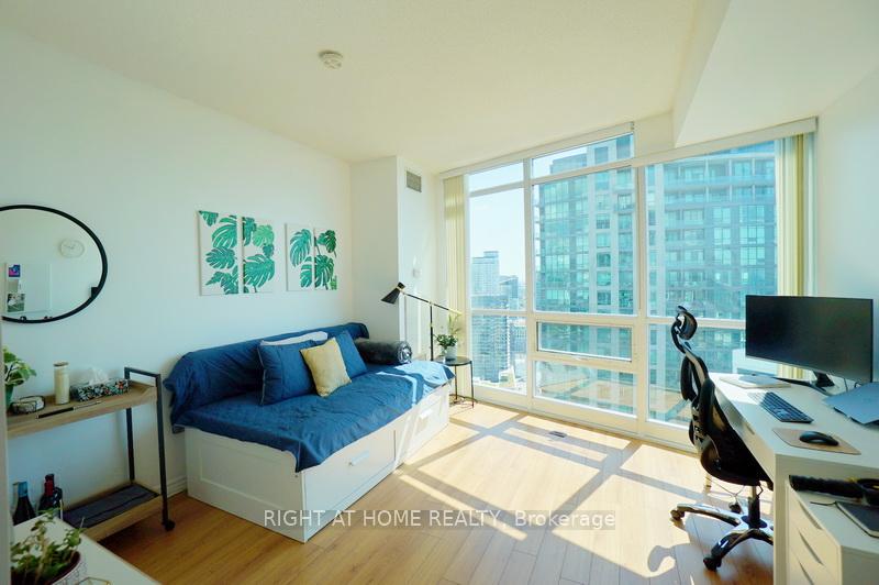 Photo 30 of Unit 3307, 219 Fort York Boulevard, Toronto, Niagara — HOMEH