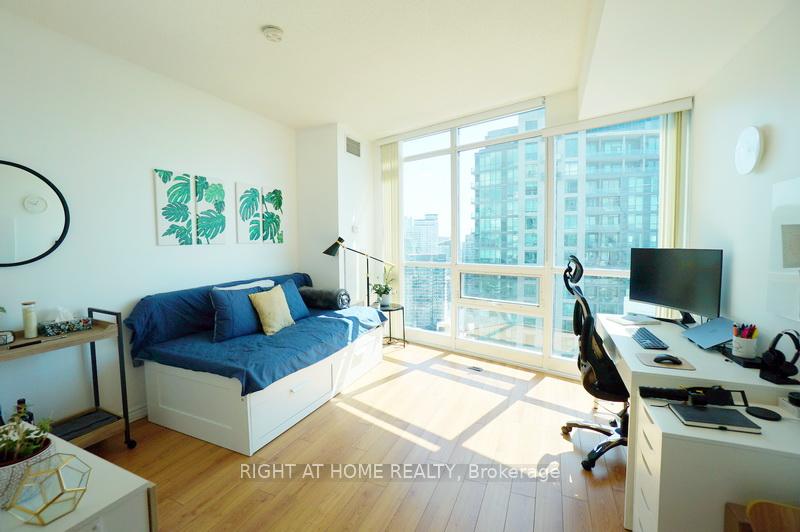 Photo 31 of Unit 3307, 219 Fort York Boulevard, Toronto, Niagara — HOMEH