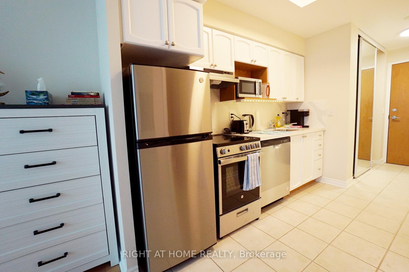 Photo 50 of Unit 3307, 219 Fort York Boulevard, Toronto, Niagara — HOMEH