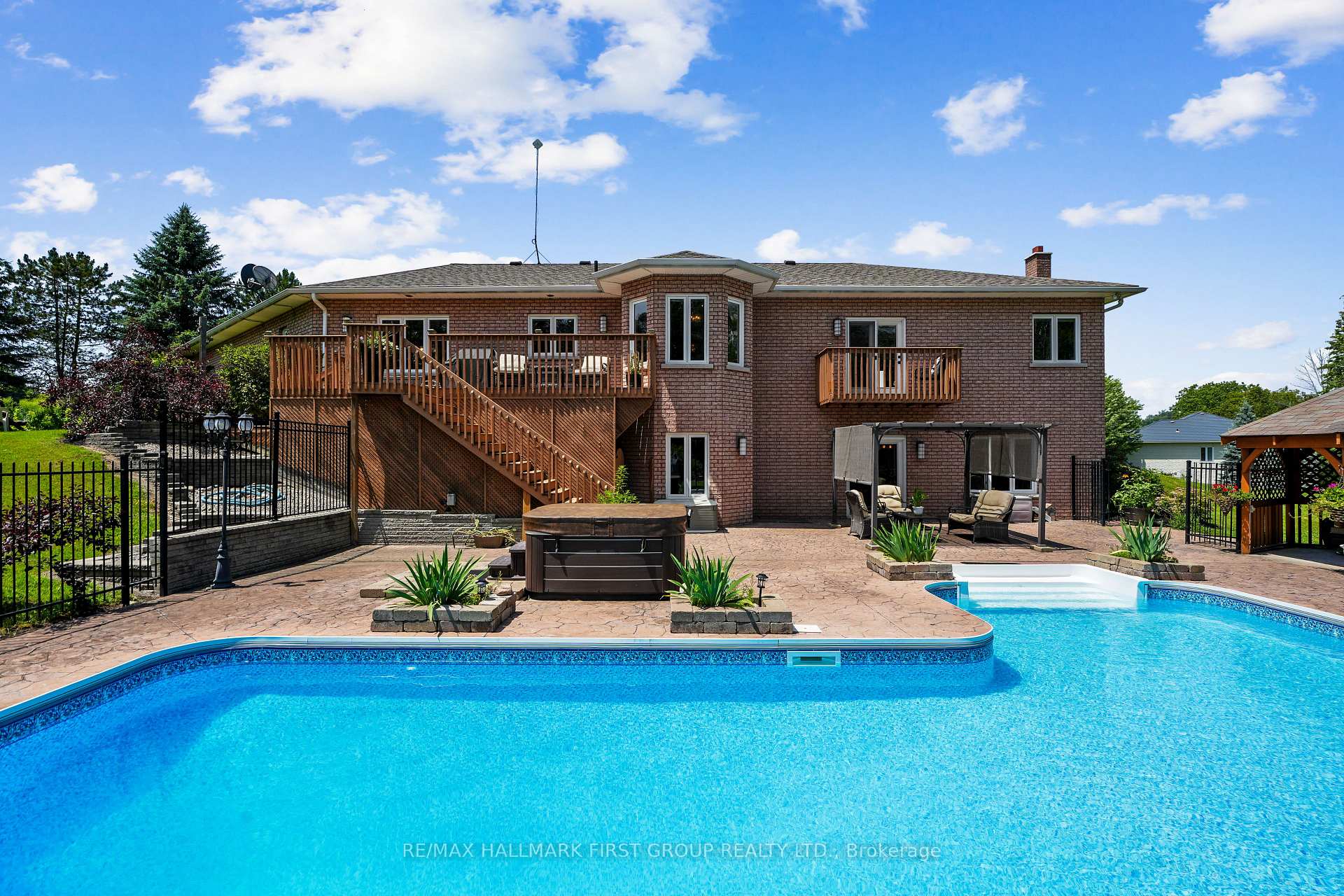 Photo 39 of 3211 Charbrook Crescent, Hamilton Township, Rural Hamilton — HOMEH