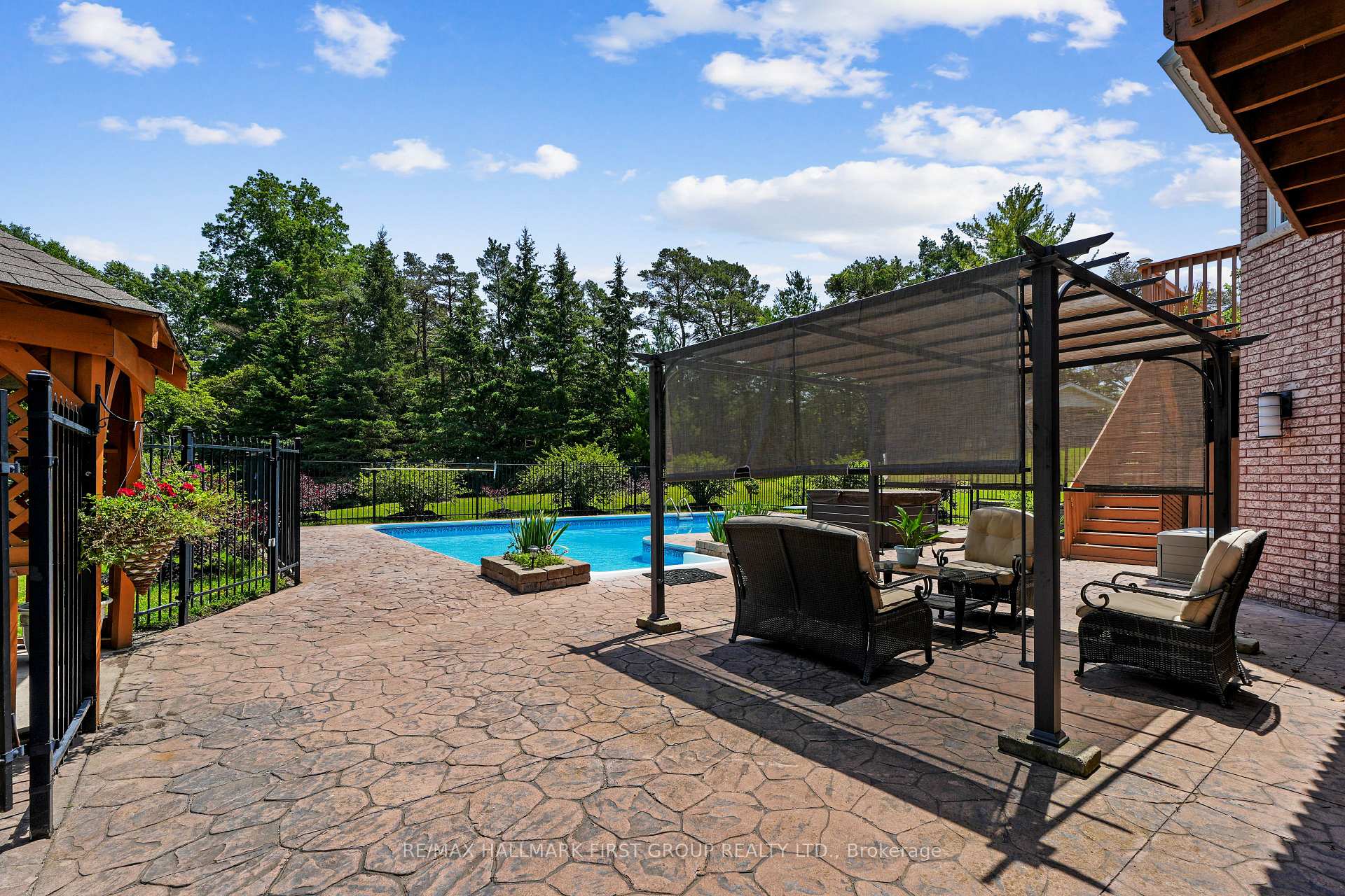Photo 44 of 3211 Charbrook Crescent, Hamilton Township, Rural Hamilton — HOMEH