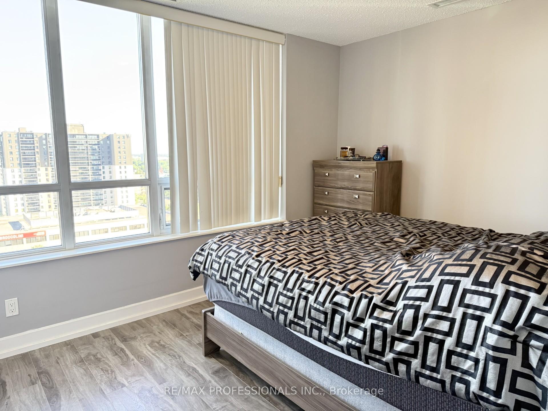 Photo 9 of Unit 1229, 2 Eva Road, Etobicoke, Etobicoke West Mall — HOMEH