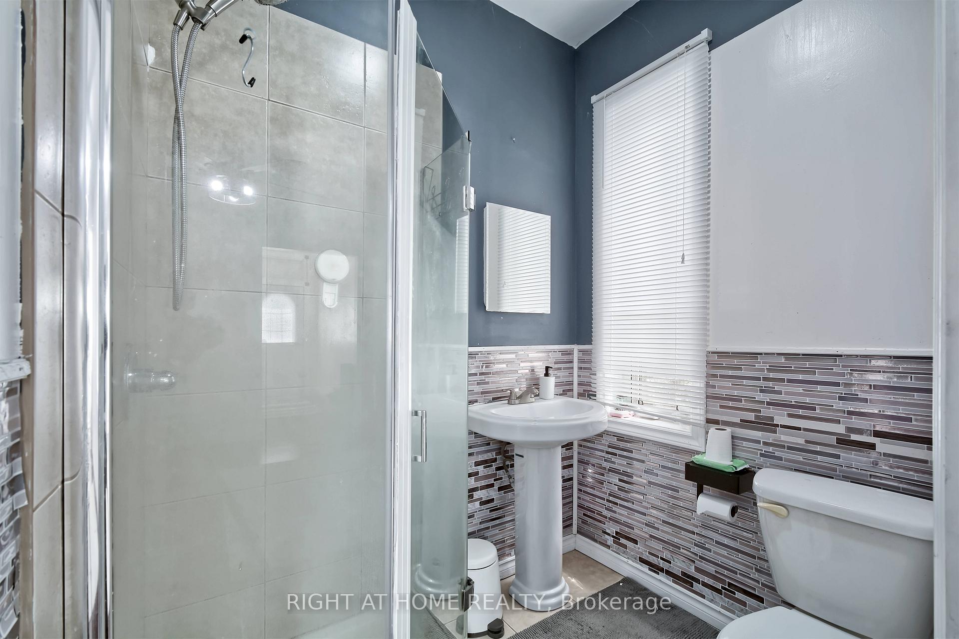 Photo 16 of 10 Pegler Street, London, East L — HOMEH