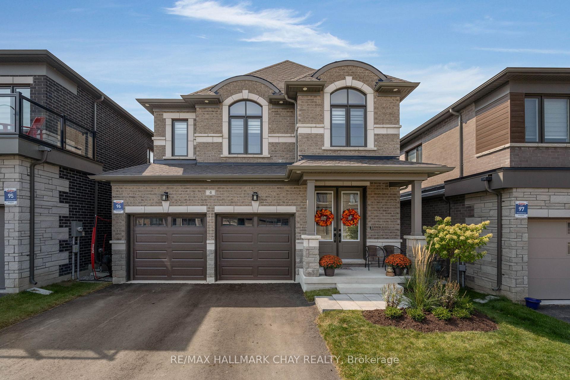 Photo 2 of 4 Periwinkle Road, Springwater, Midhurst — HOMEH