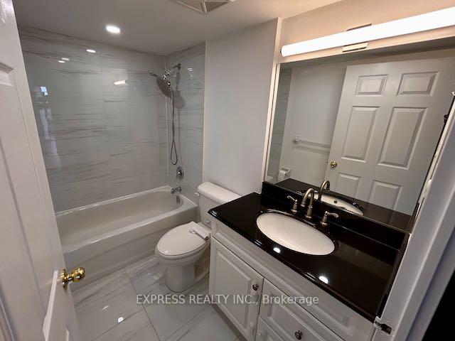 Photo 10 of Unit 1207, 7300 Yonge Street, Vaughan, Crestwood-Springfarm-Yorkhill — HOMEH