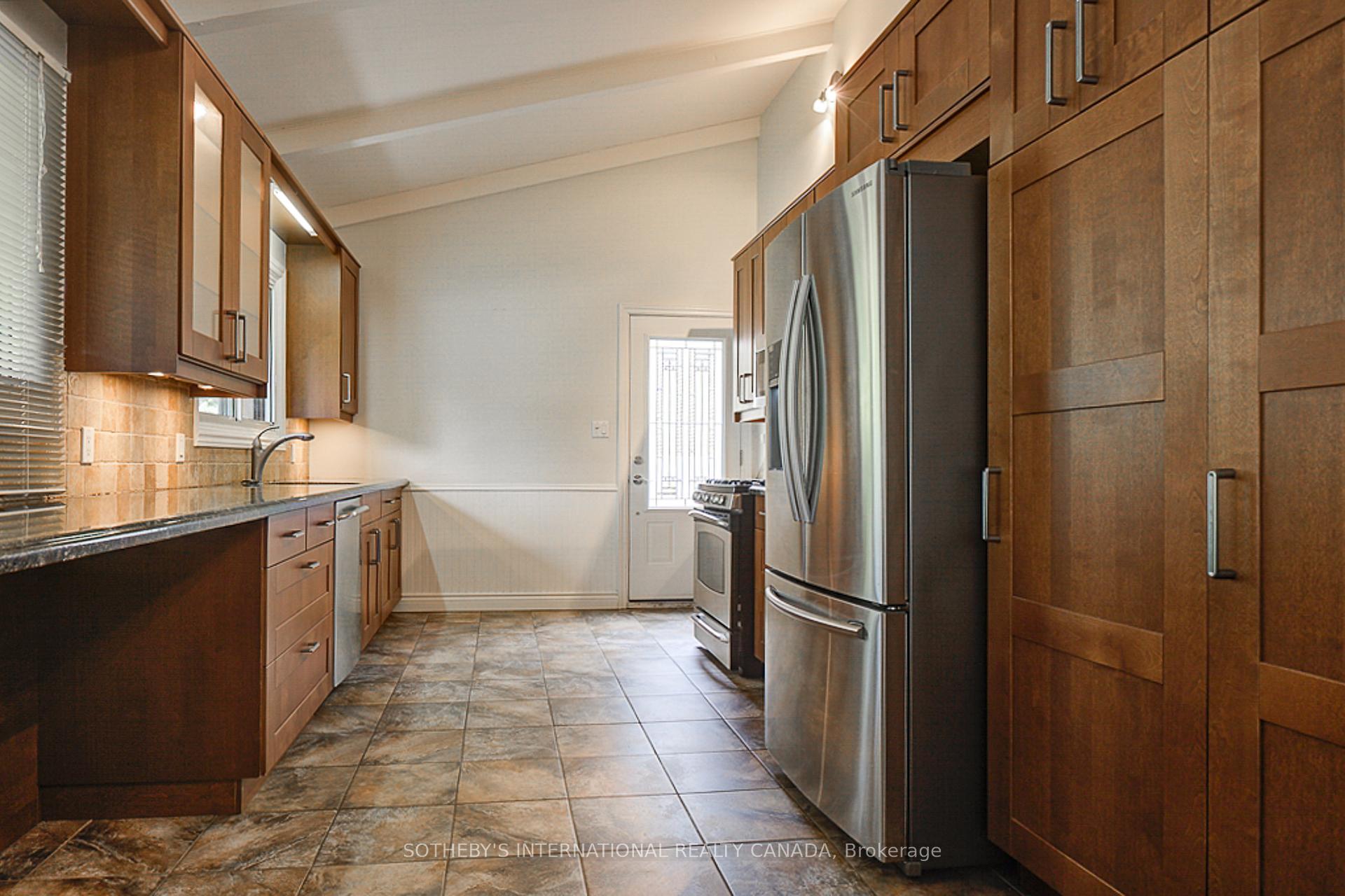 Photo 24 of 339 Bevan Drive, Burlington, Appleby — HOMEH