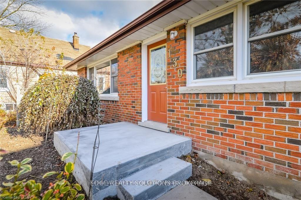 Photo 4 of 130 Forfar Street E, Centre Wellington, Fergus — HOMEH