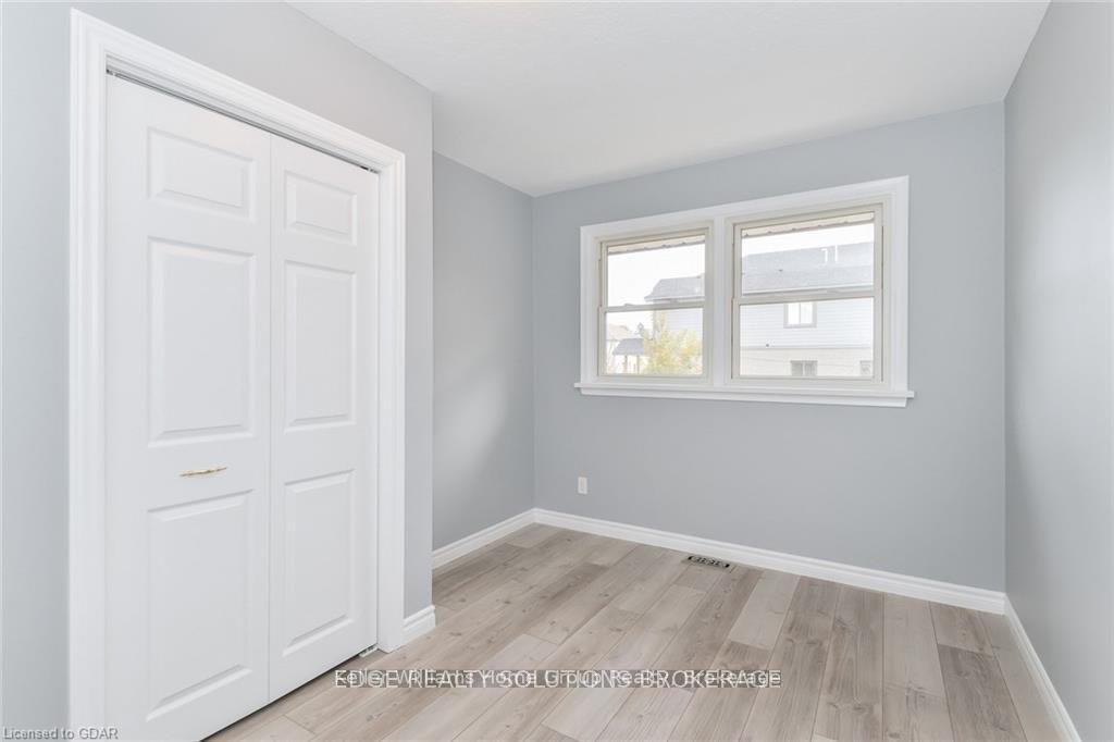 Photo 17 of 130 Forfar Street E, Centre Wellington, Fergus — HOMEH
