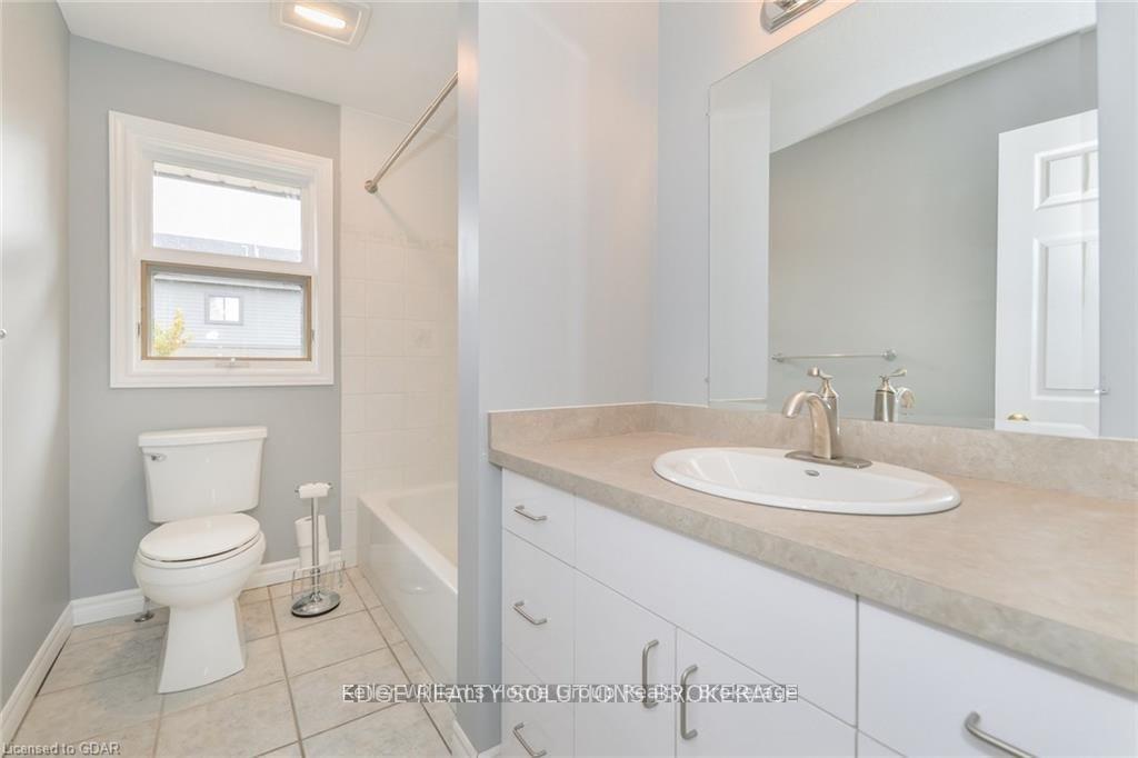Photo 20 of 130 Forfar Street E, Centre Wellington, Fergus — HOMEH