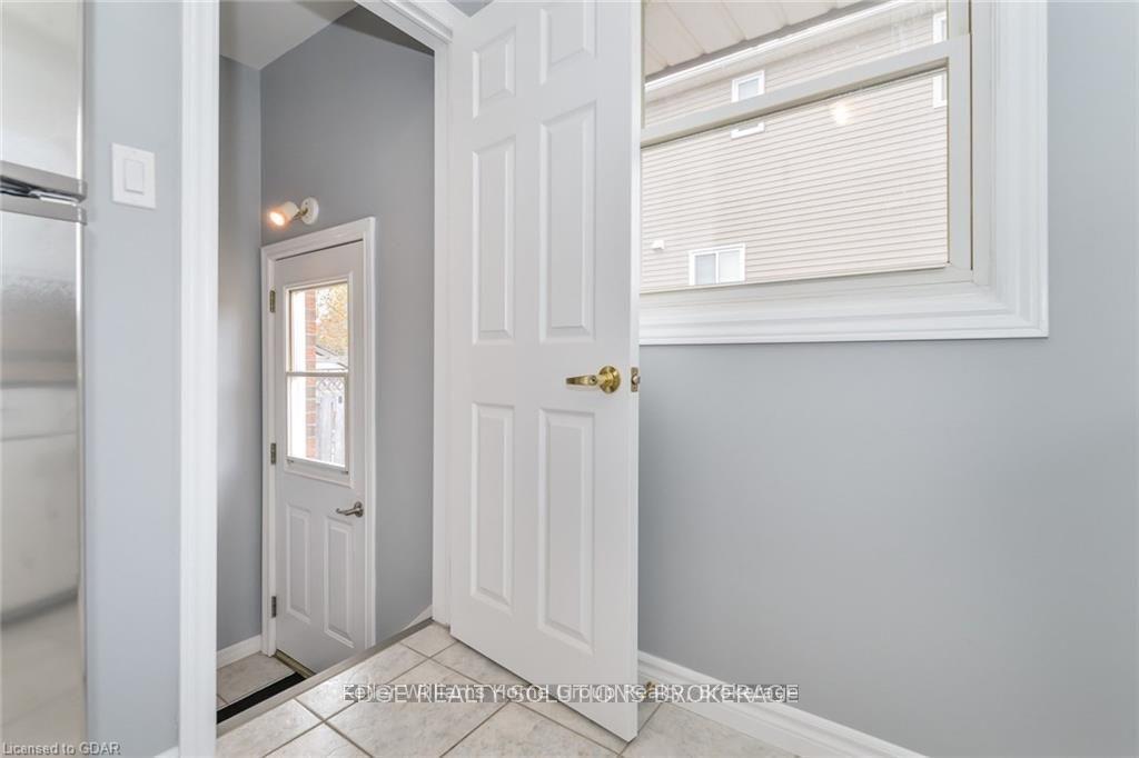 Photo 23 of 130 Forfar Street E, Centre Wellington, Fergus — HOMEH