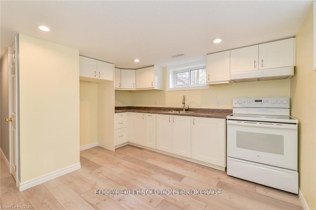 Photo 26 of 130 Forfar Street E, Centre Wellington, Fergus — HOMEH