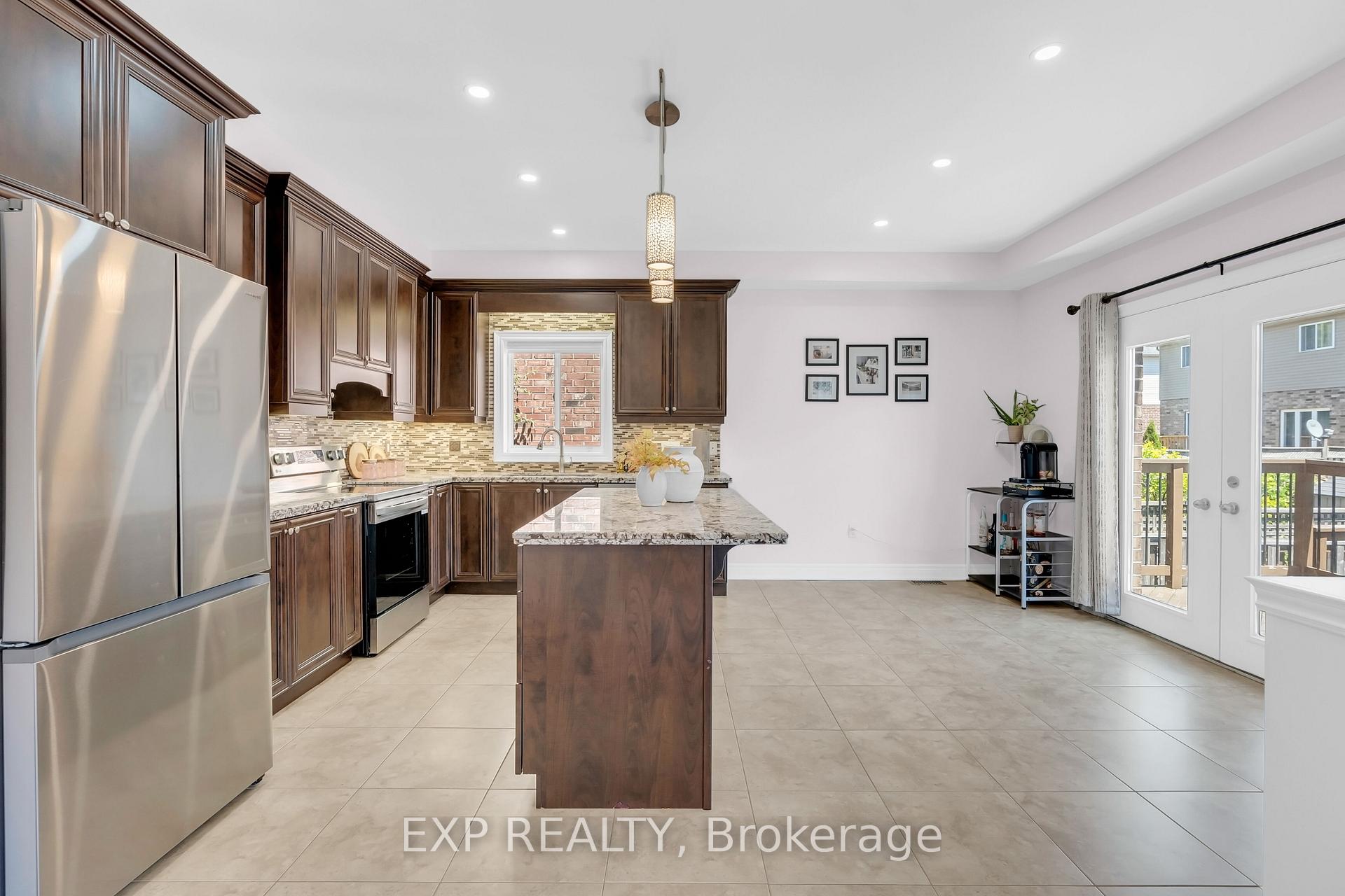 Photo 14 of 92 Desoto Drive, Hamilton, Jerome — HOMEH