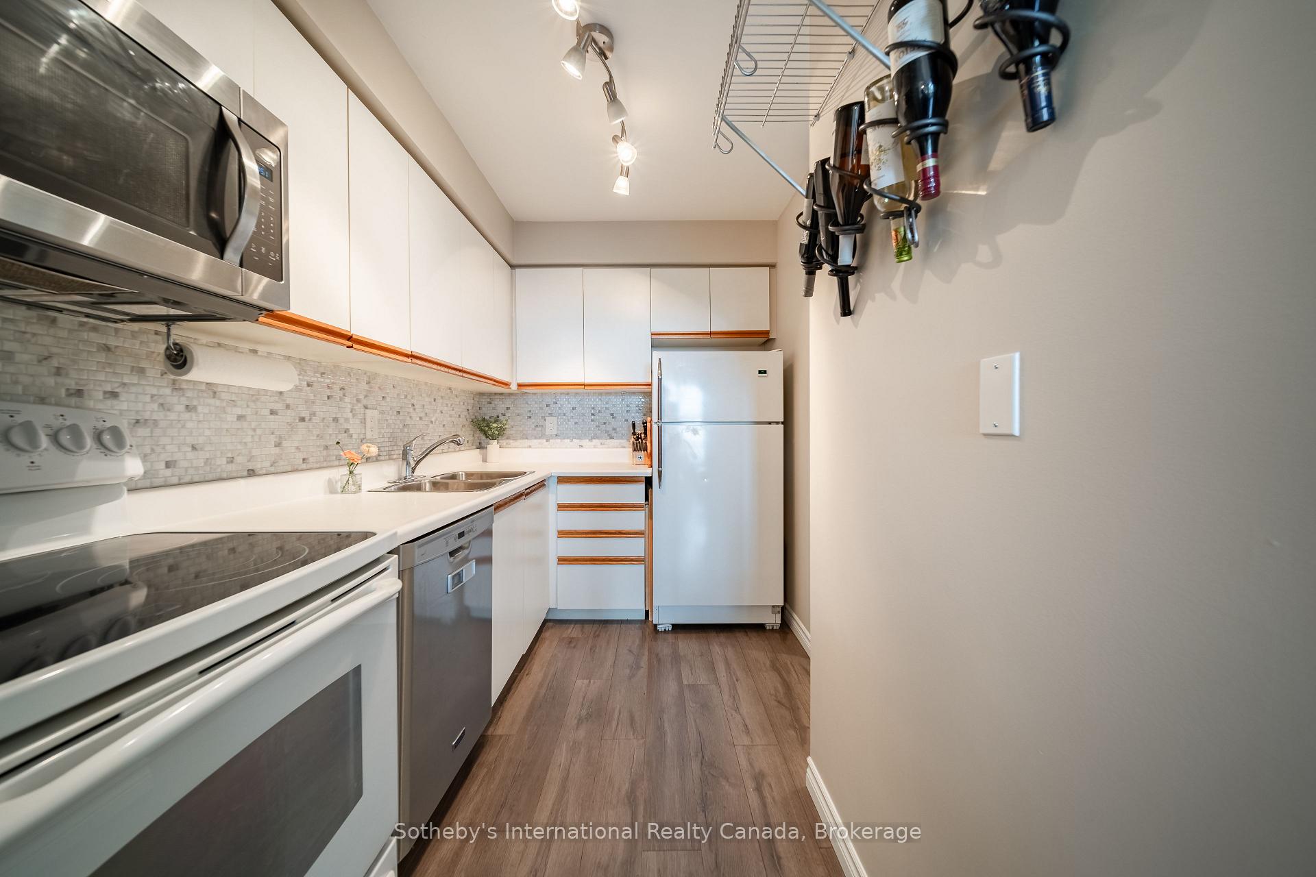 Photo 16 of Unit 1910, 1270 Maple Crossing Boulevard, Burlington, Brant — HOMEH