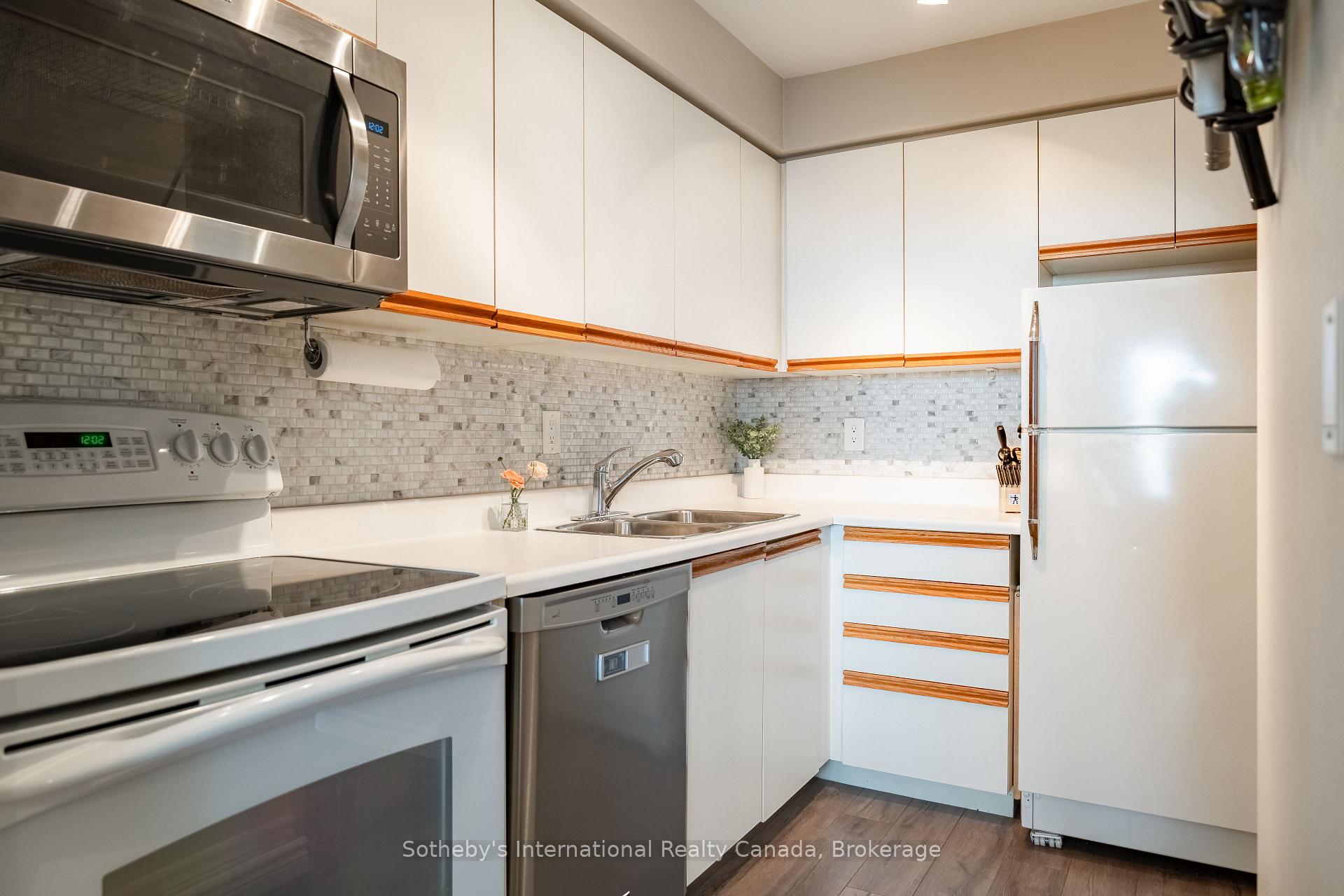 Photo 17 of Unit 1910, 1270 Maple Crossing Boulevard, Burlington, Brant — HOMEH