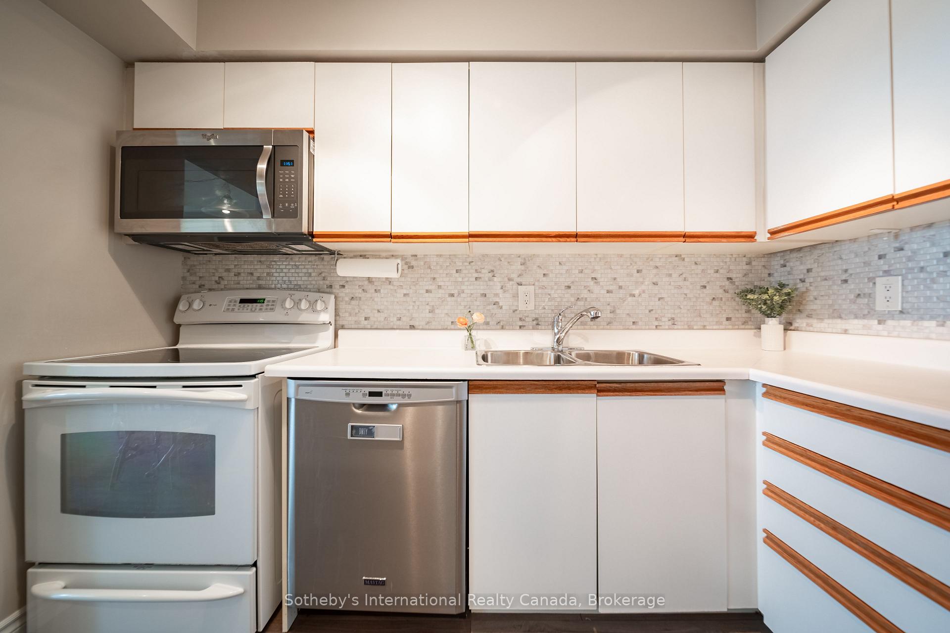 Photo 18 of Unit 1910, 1270 Maple Crossing Boulevard, Burlington, Brant — HOMEH
