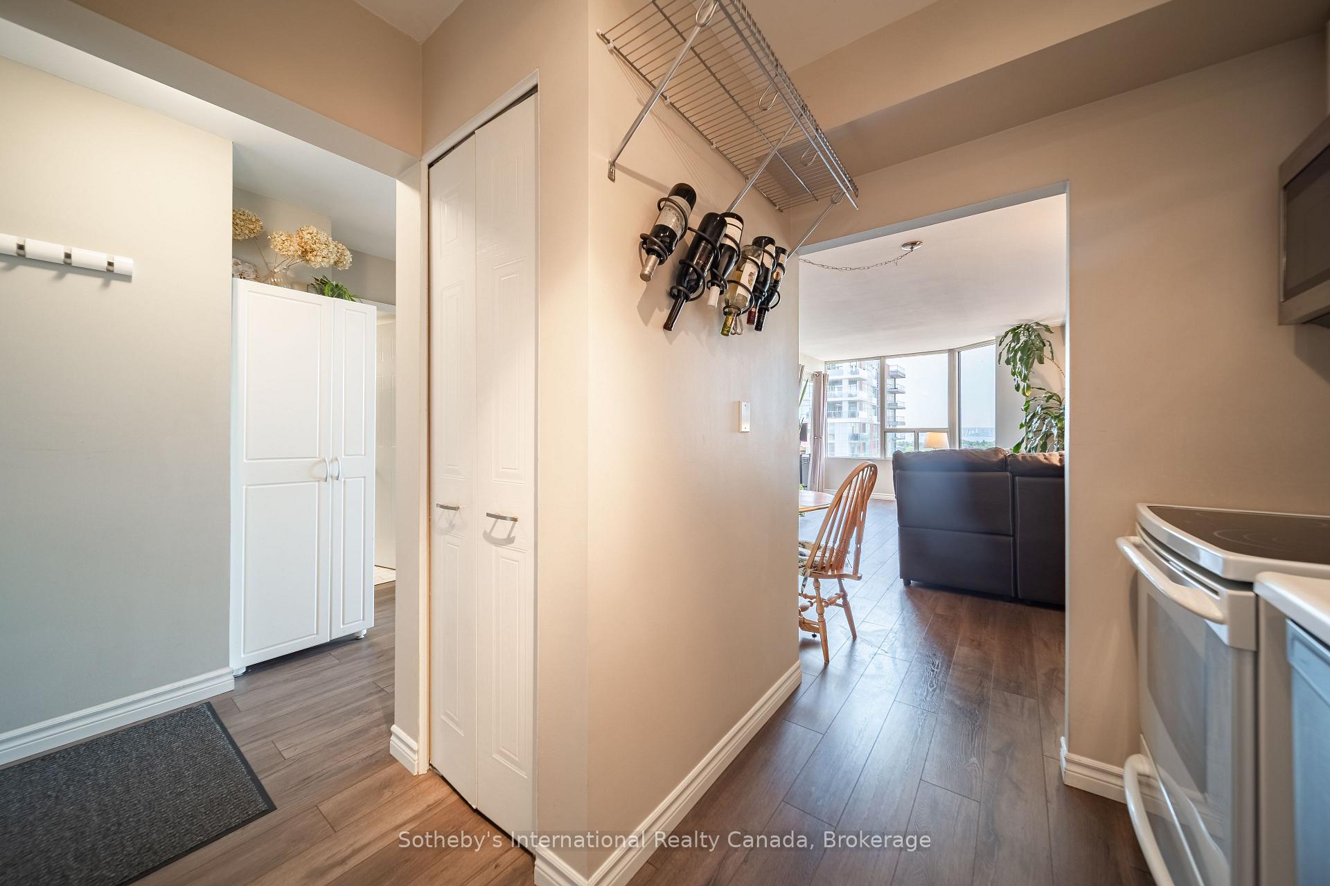 Photo 19 of Unit 1910, 1270 Maple Crossing Boulevard, Burlington, Brant — HOMEH