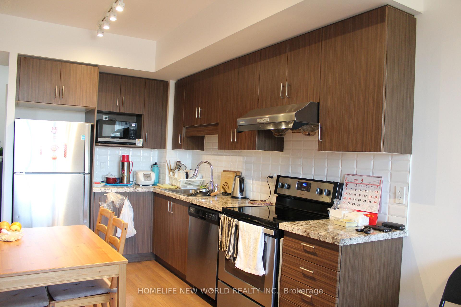 Photo 13 of Unit C306, 38 Cedarland Drive, Markham, Unionville — HOMEH