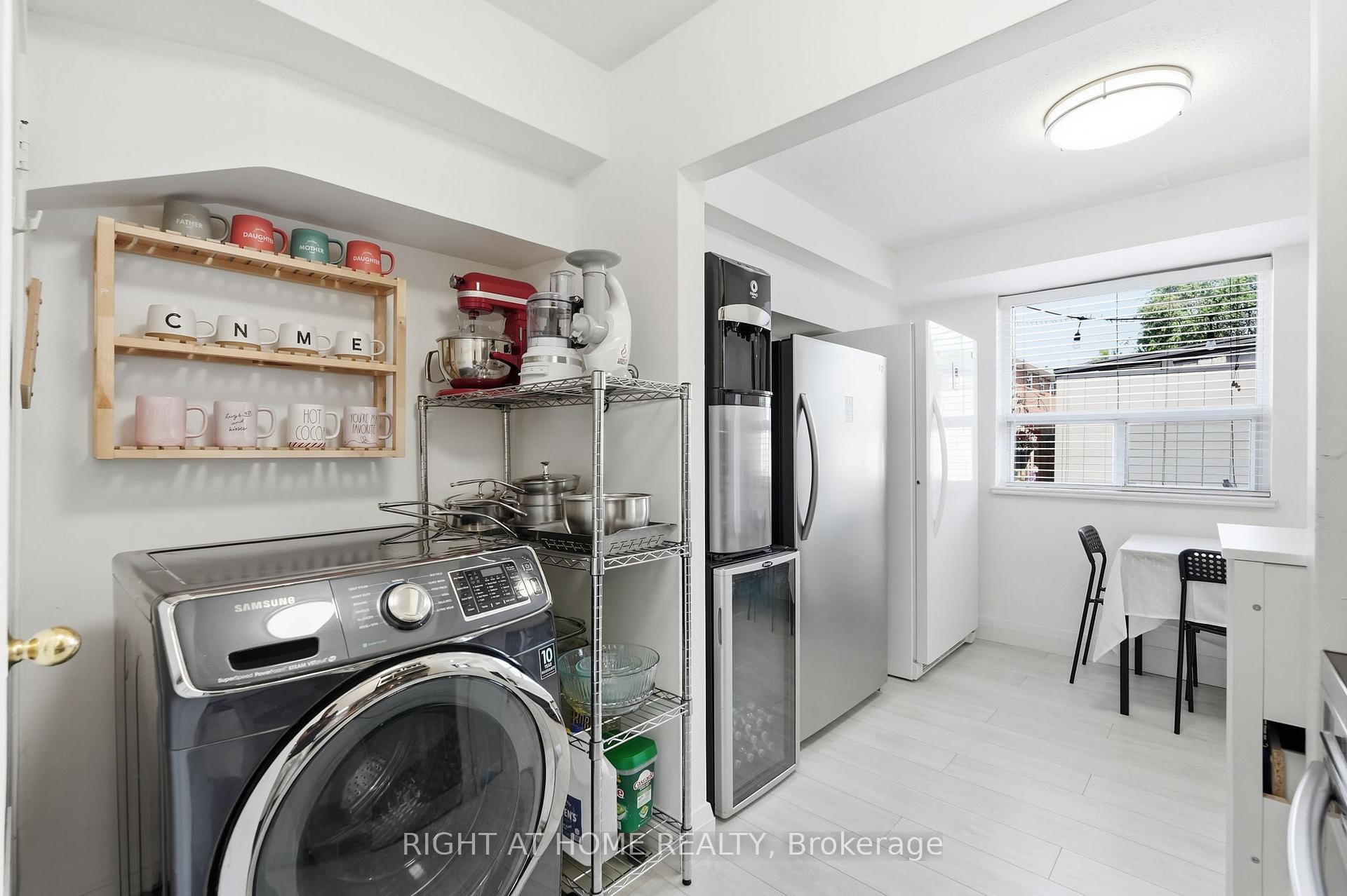 Photo 12 of Unit 4, 475 Claridge Road, Burlington, Roseland — HOMEH