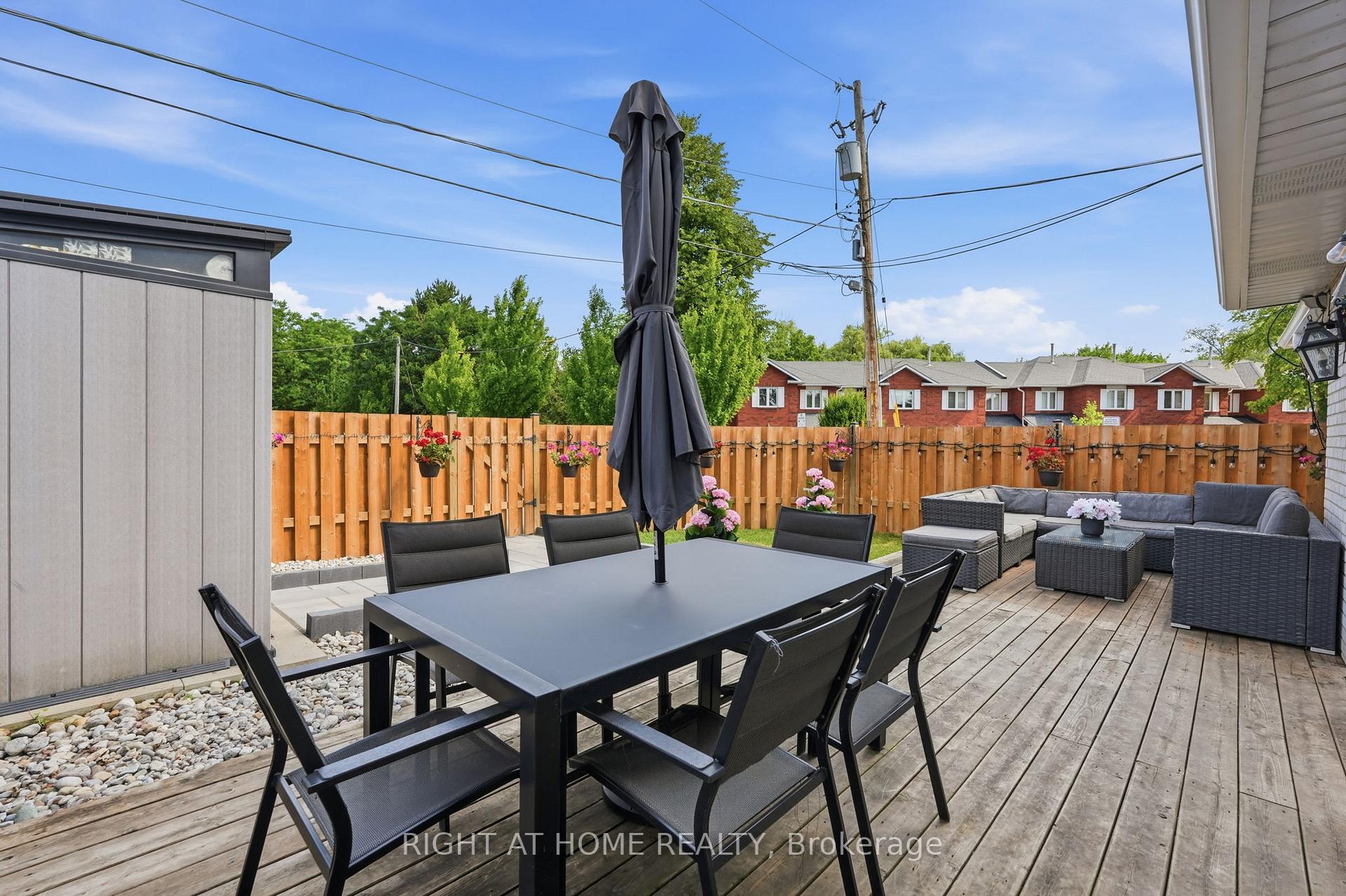 Photo 25 of Unit 4, 475 Claridge Road, Burlington, Roseland — HOMEH