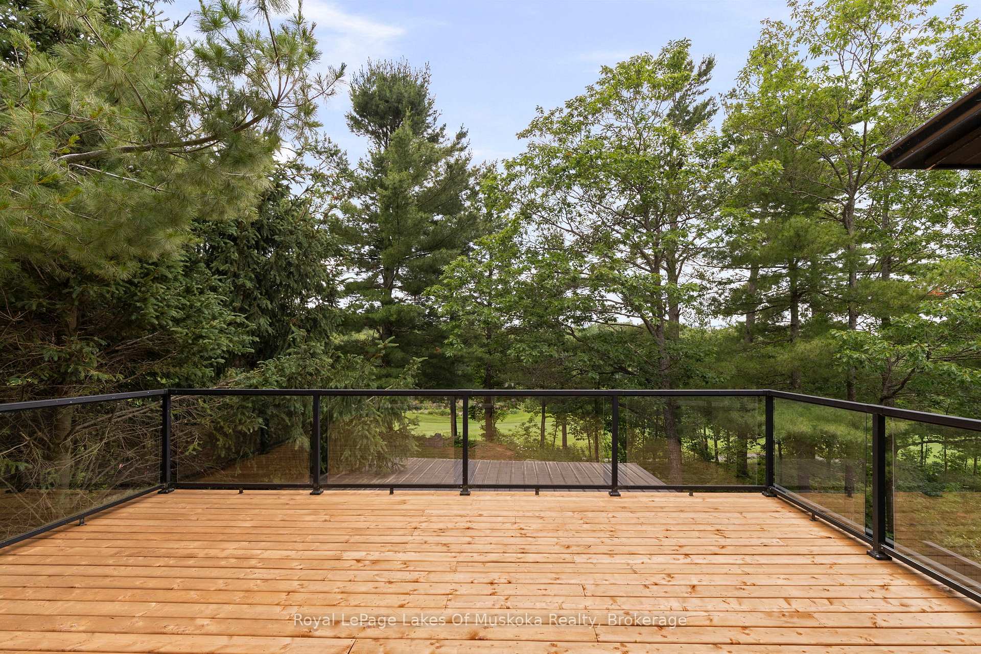 Photo 38 of 76 Carrick Trail, Gravenhurst, Muskoka (S) — HOMEH