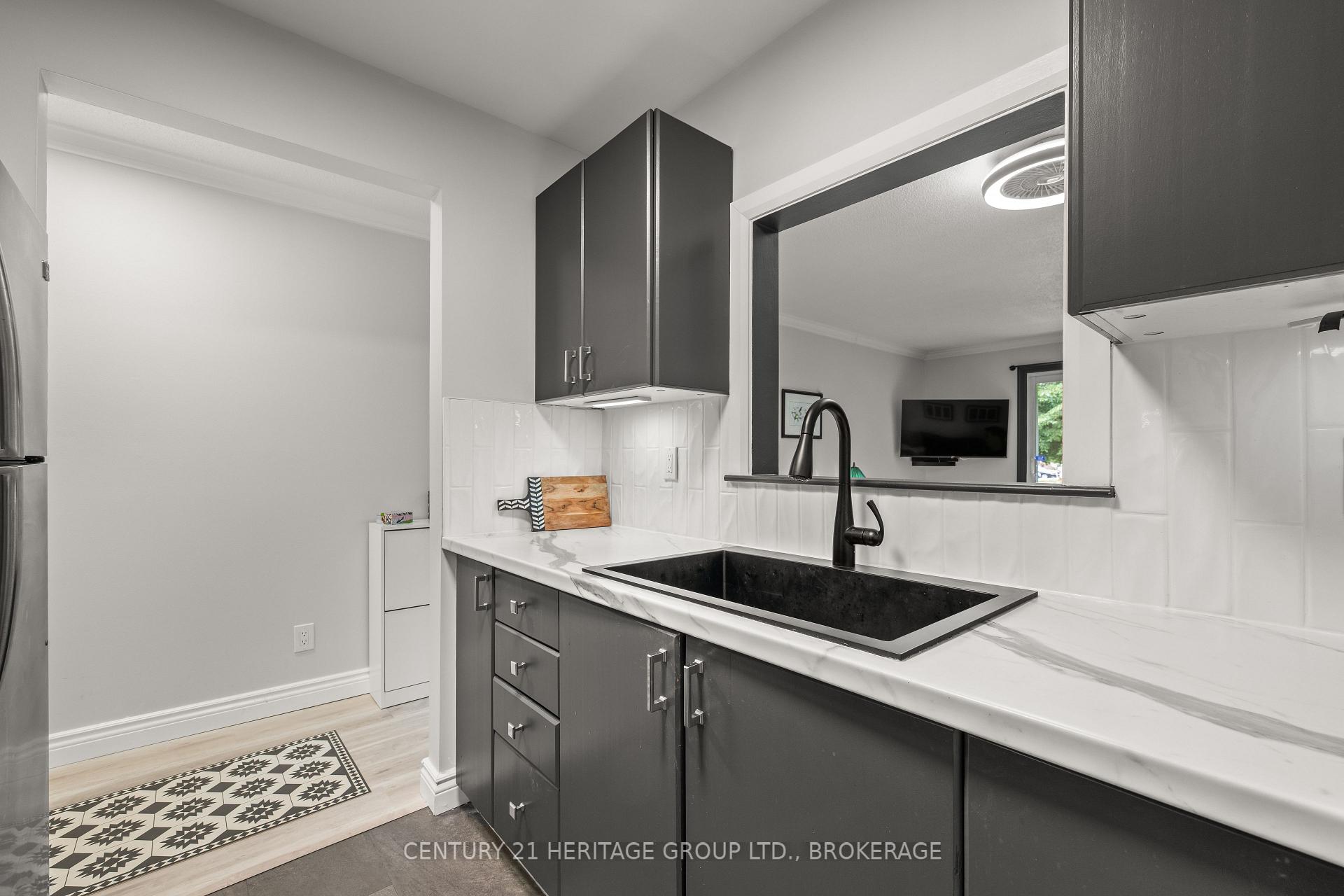 Photo 10 of Unit 114, 573 Armstrong Road E, Kingston, West of Sir John A. Blvd — HOMEH