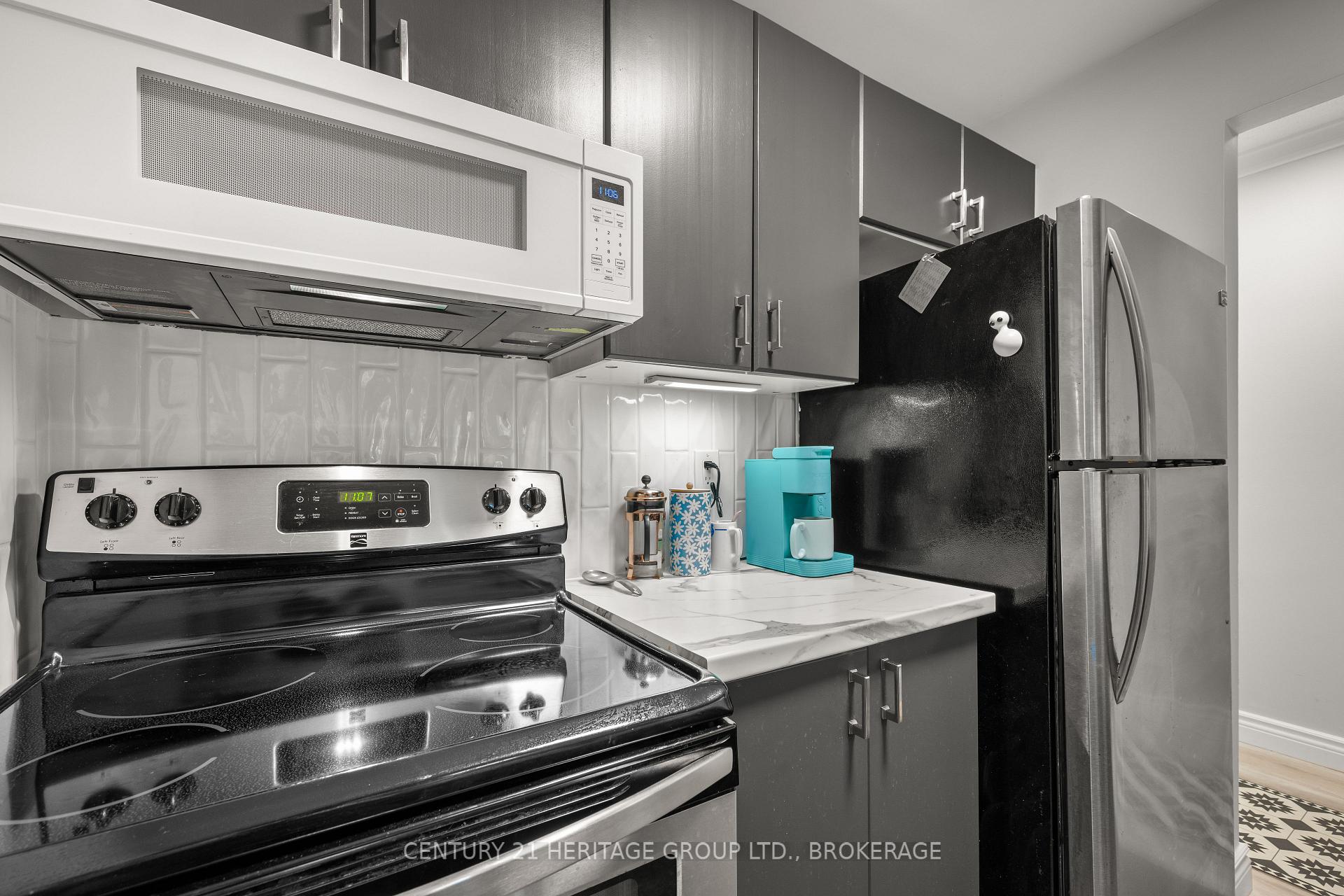 Photo 11 of Unit 114, 573 Armstrong Road E, Kingston, West of Sir John A. Blvd — HOMEH