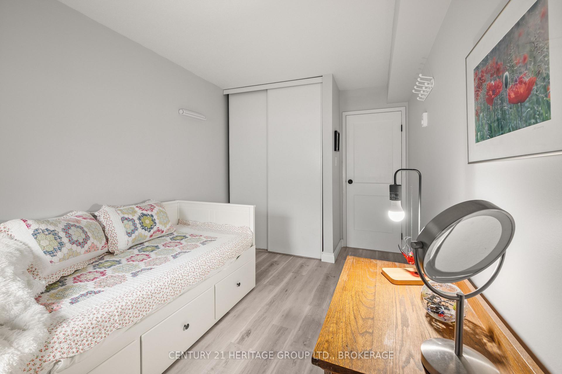 Photo 25 of Unit 114, 573 Armstrong Road E, Kingston, West of Sir John A. Blvd — HOMEH