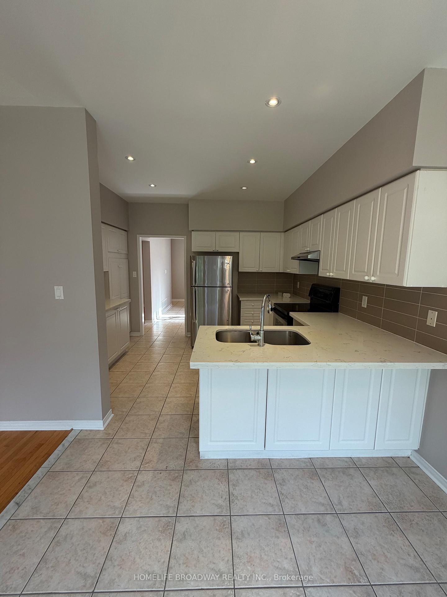 Photo 6 of 36 Elmrill Road, Markham, Berczy — HOMEH